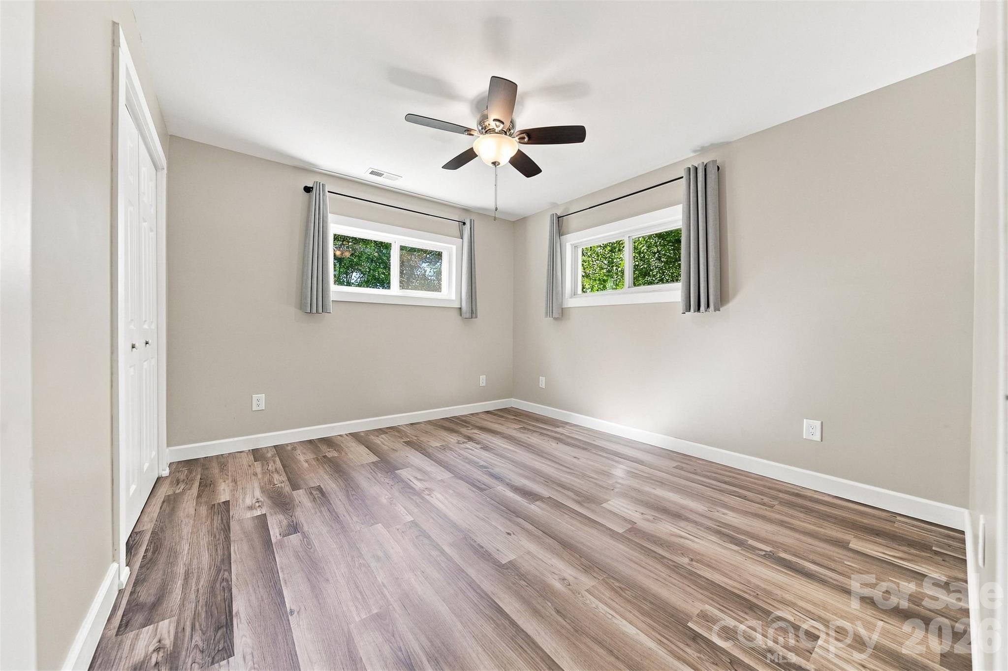 Single Family Residence at 2938 11th Avenue SW, Hickory, photo 23 of 29