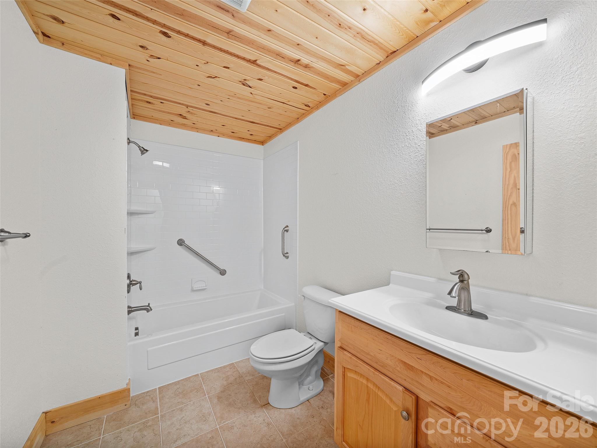 Single Family Residence at 73 Oak Ridge Court, Mars Hill, photo 10 of 44