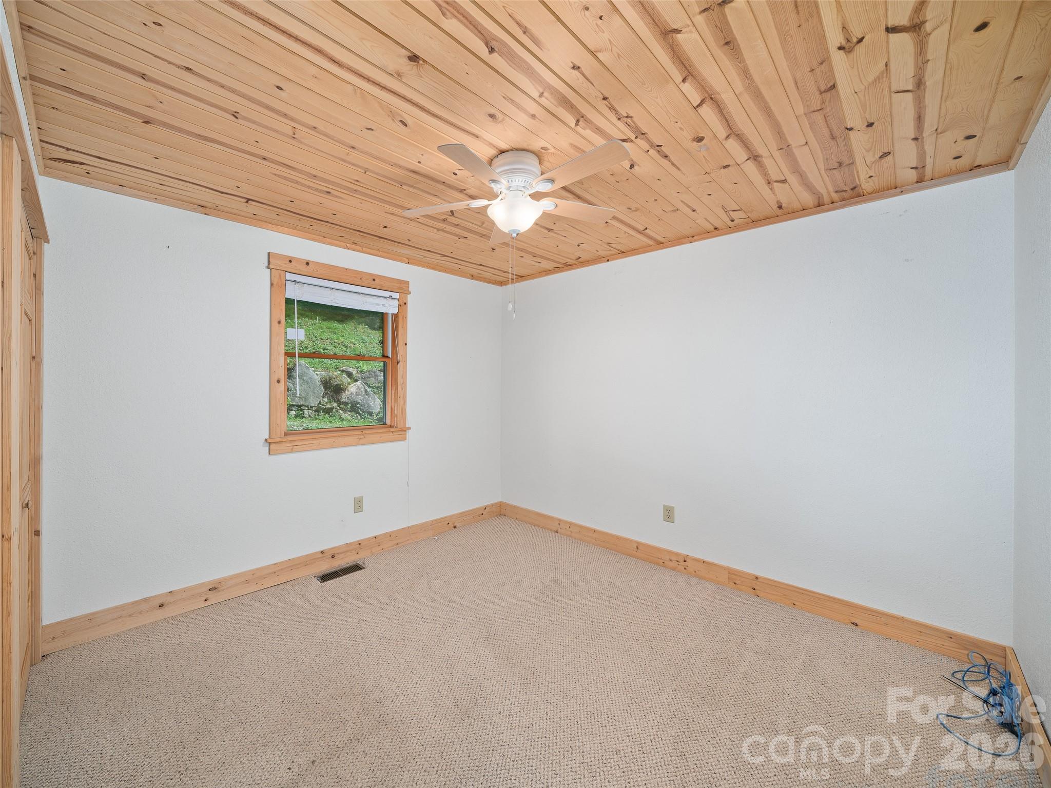 Single Family Residence at 73 Oak Ridge Court, Mars Hill, photo 16 of 44