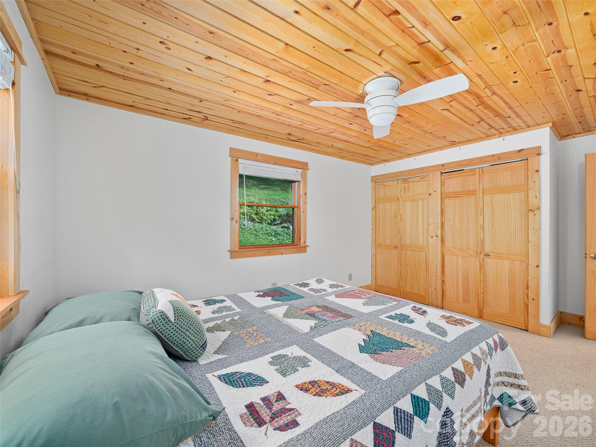 Single Family Residence at 73 Oak Ridge Court, Mars Hill, photo 19 of 44