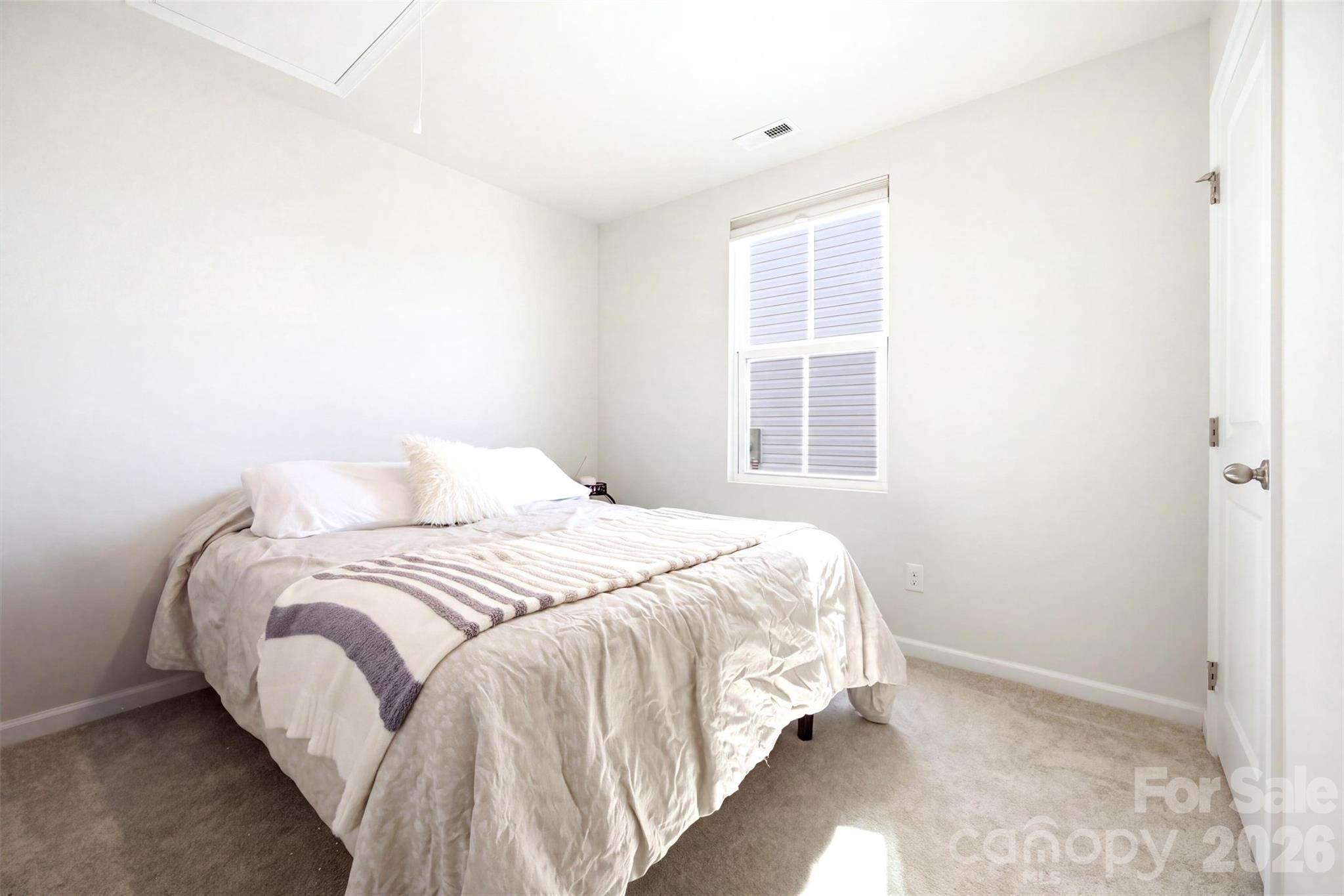 Single Family Residence at 156 Browband Street, Troutman, photo 9 of 24