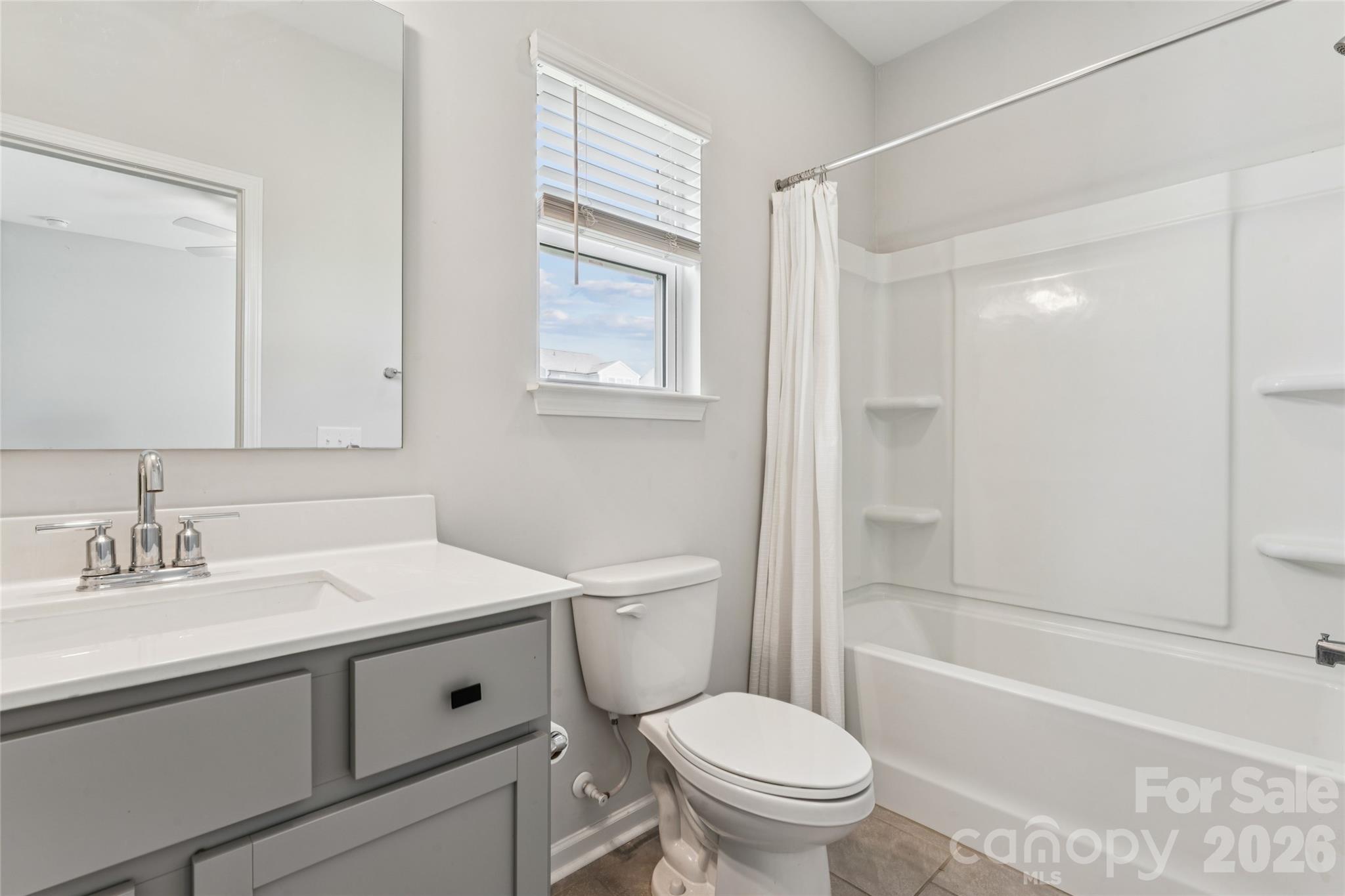 Single Family Residence at 107 Mooring Drive, Statesville, photo 10 of 21