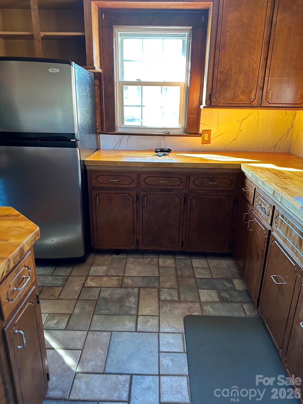 Owner's picture - kitchen empty - 106 Myrtle Street, Morganton