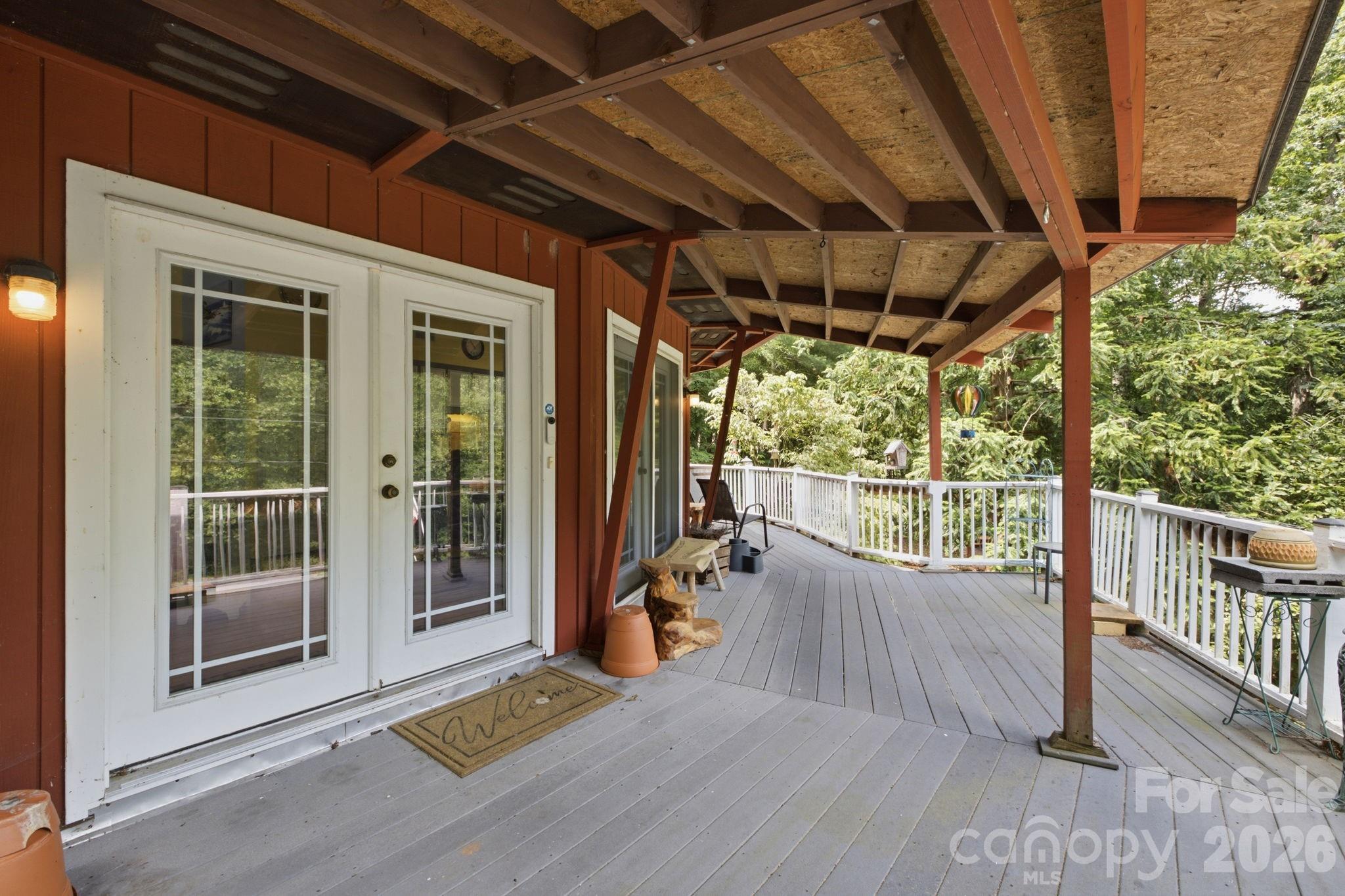 Single Family Residence at 1332 Fairway Drive, Newton, photo 6 of 38