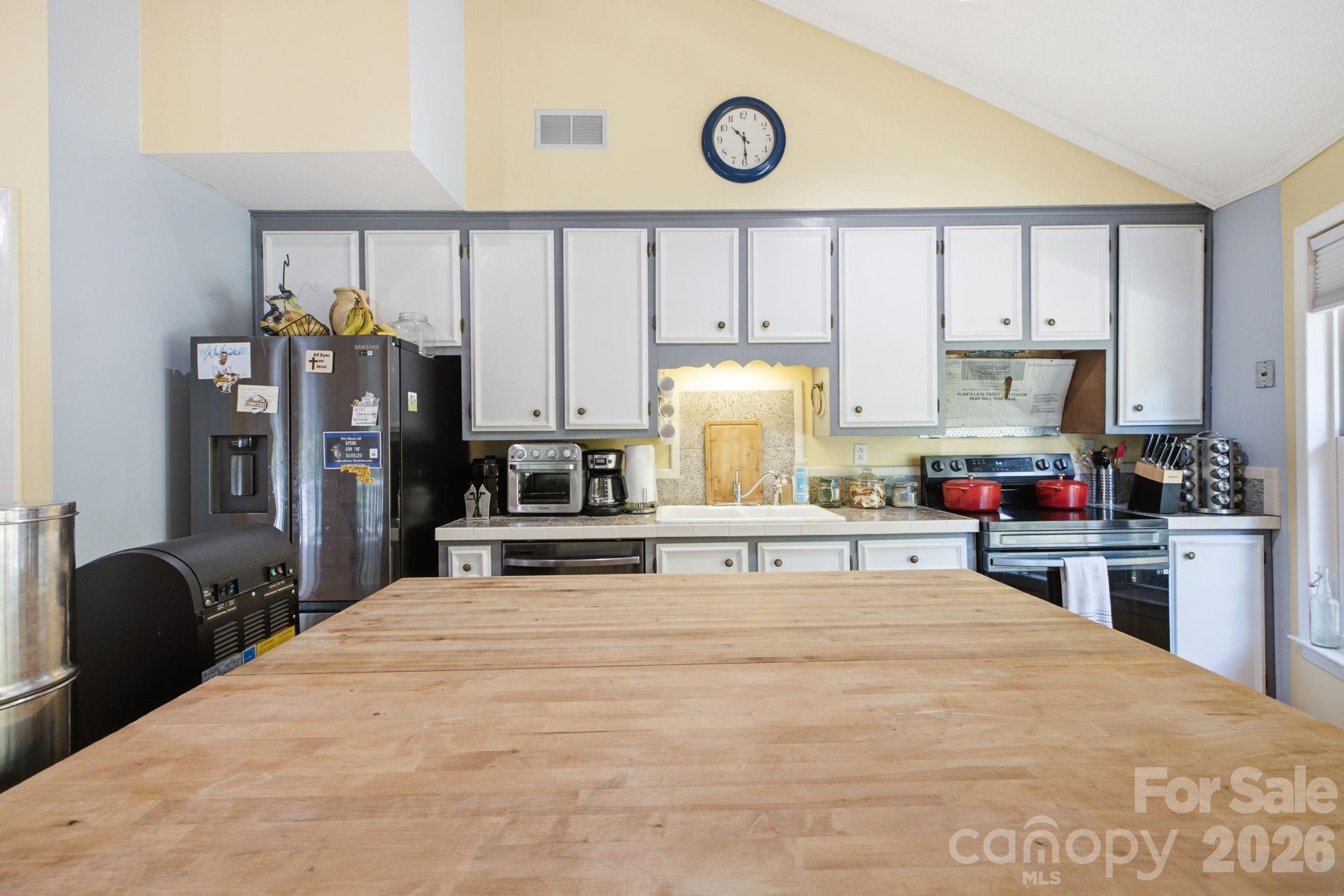 Single Family Residence at 1332 Fairway Drive, Newton, photo 9 of 38