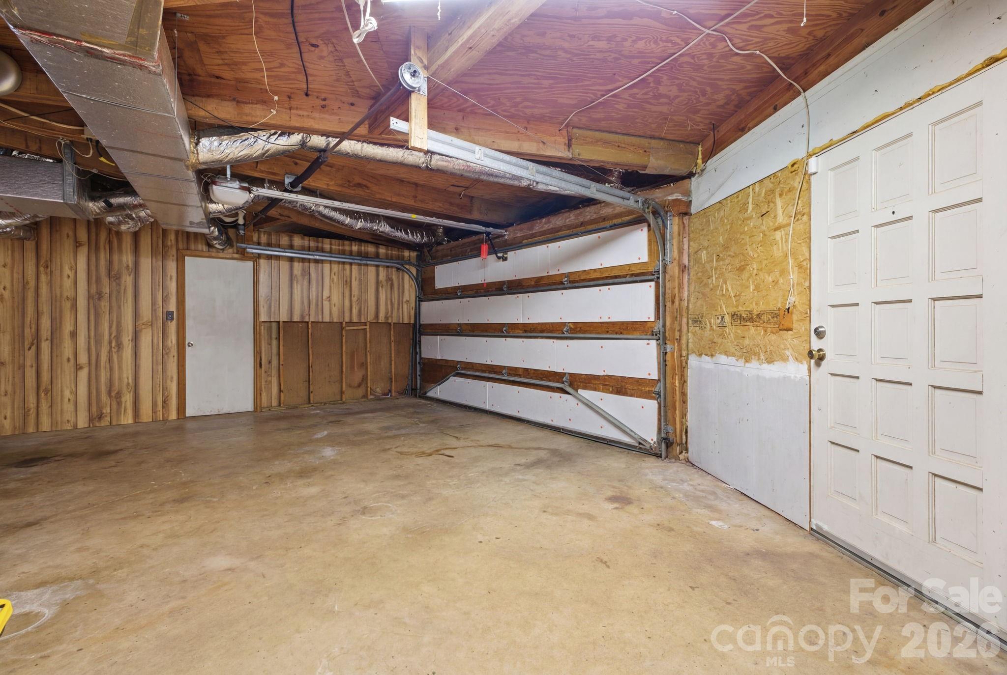 Single Family Residence at 1332 Fairway Drive, Newton, photo 27 of 38