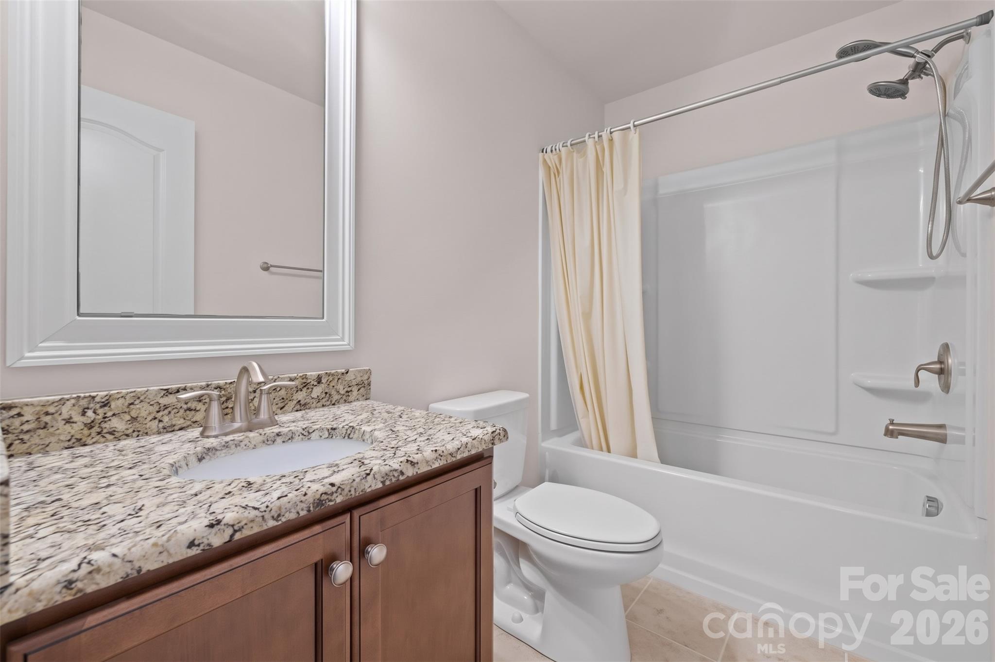 Single Family Residence at 640 Maple Hill Drive, Fort Mill, photo 33 of 40