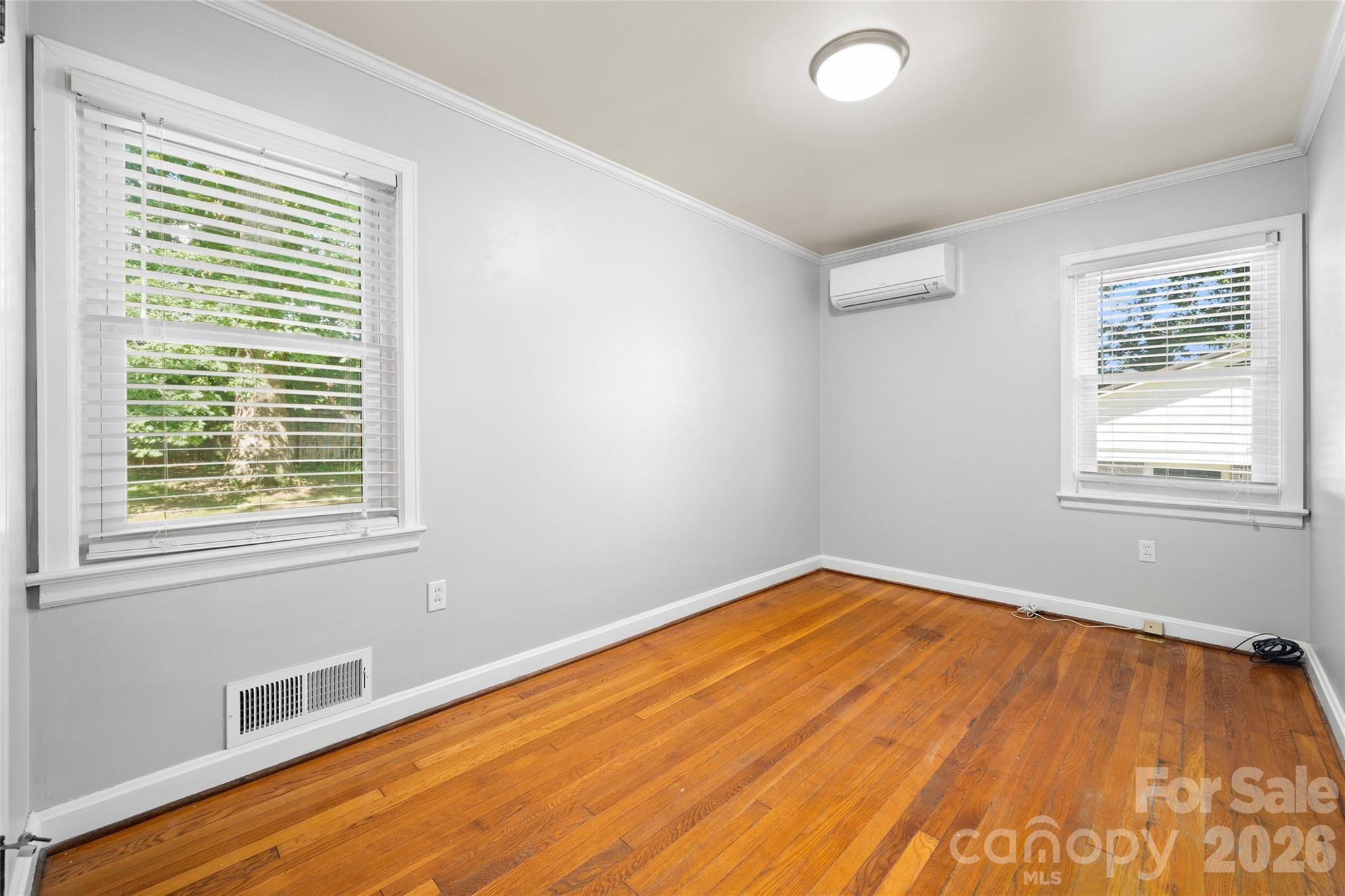 Second Bedroom - 13 Browndale Road, Asheville