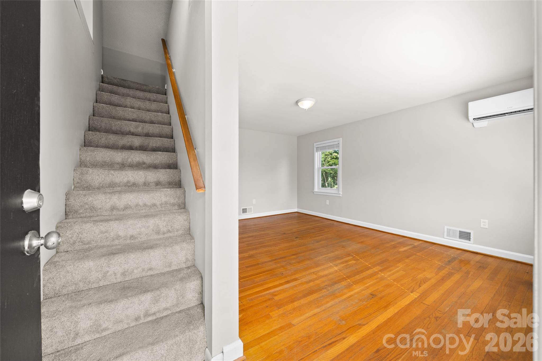 Single Family Residence at 13 Browndale Road, Asheville, photo 14 of 29