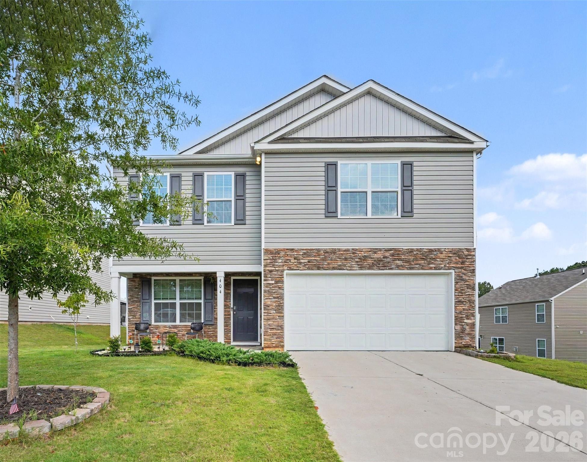 Single Family Residence at 404 Berrybeth Circle, China Grove, photo 2 of 26