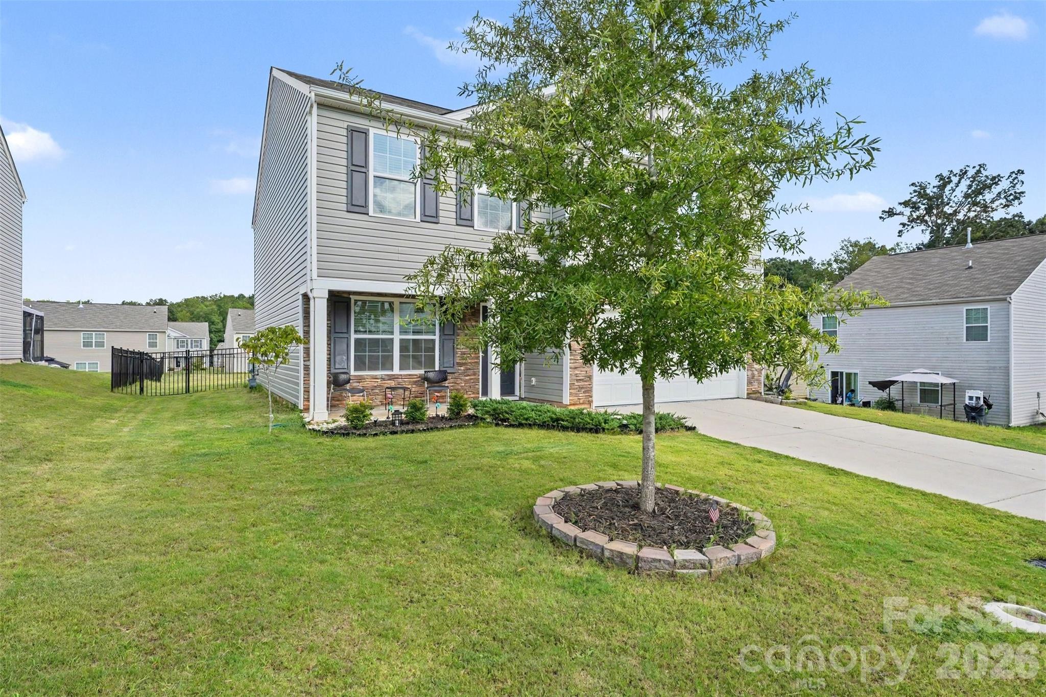 Single Family Residence at 404 Berrybeth Circle, China Grove, photo 3 of 26