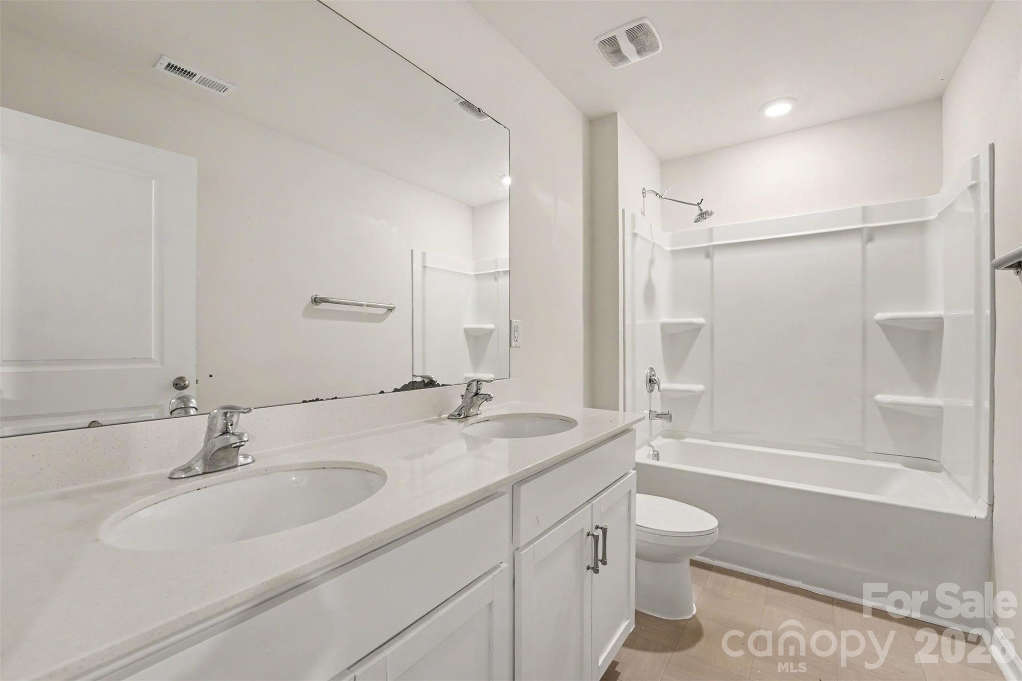 Single Family Residence at 404 Berrybeth Circle, China Grove, photo 21 of 26
