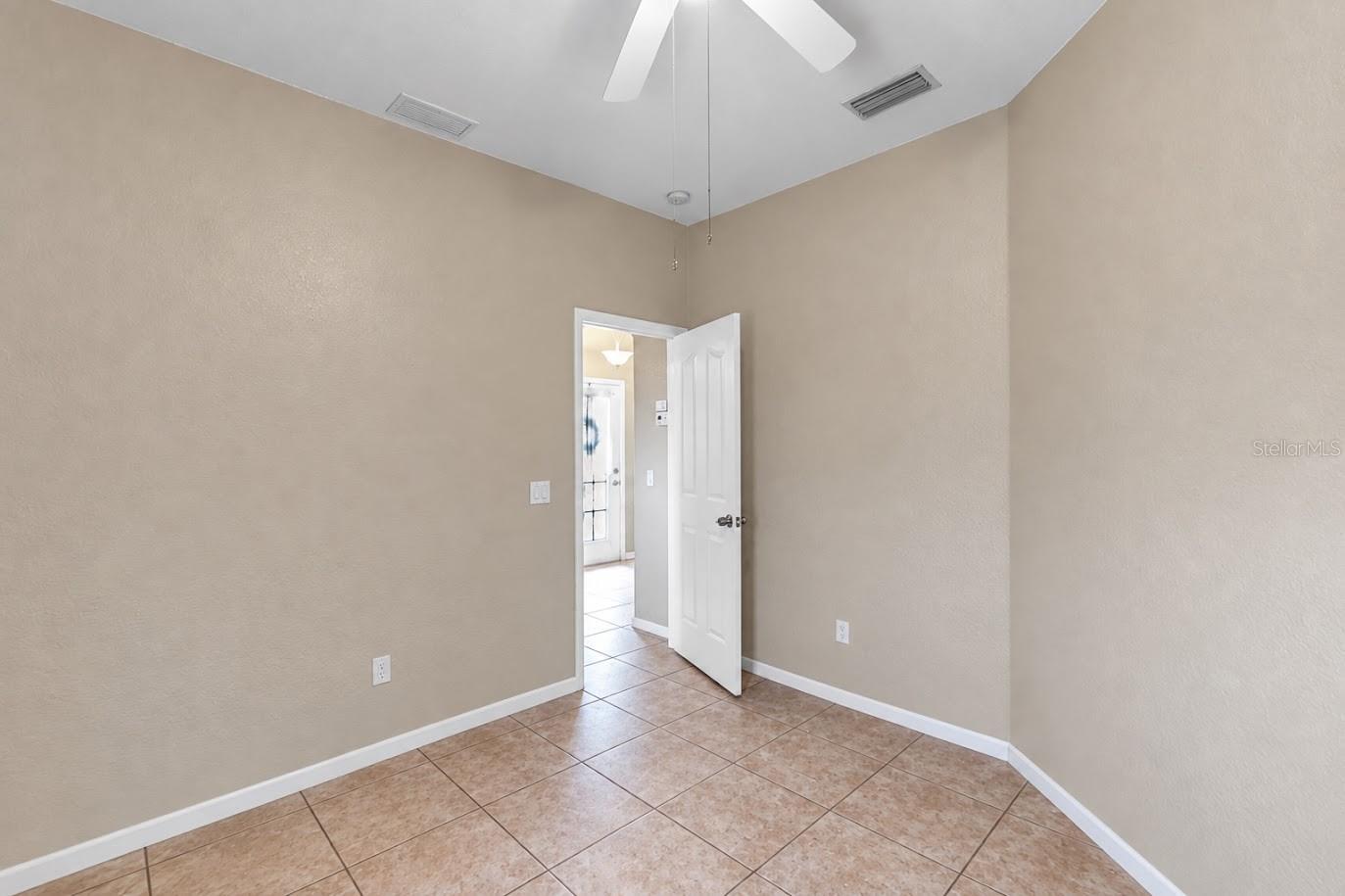 Single Family Residence at 2260 ZUYDER TER, NORTH PORT, photo 28 of 38