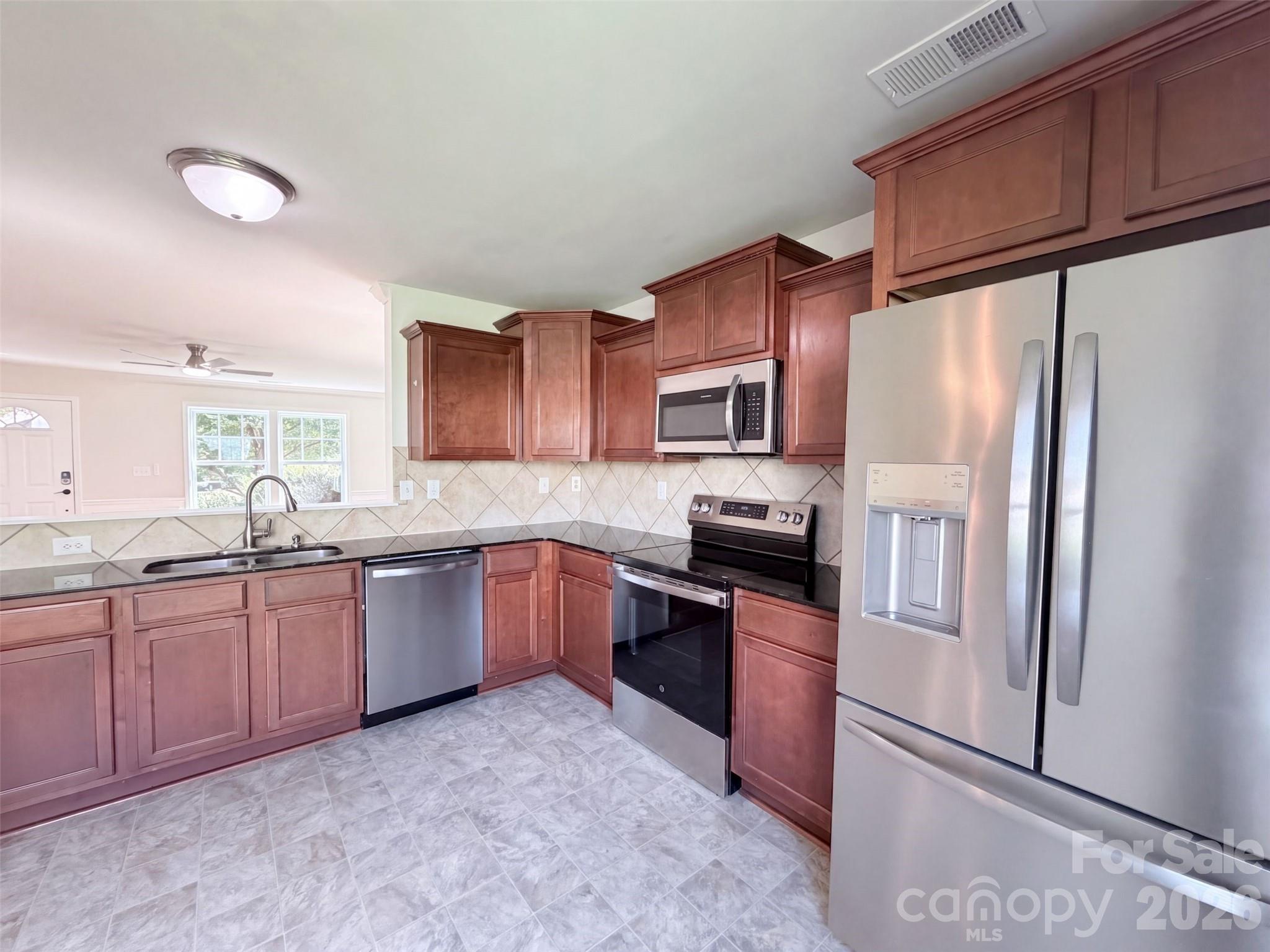 Single Family Residence at 164 Altondale Drive, Statesville, photo 15 of 17