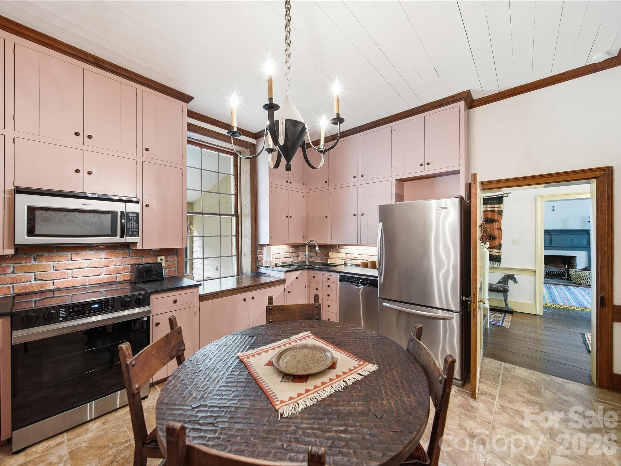 Single Family Residence at 290 E Maple Avenue, Mocksville, photo 15 of 48