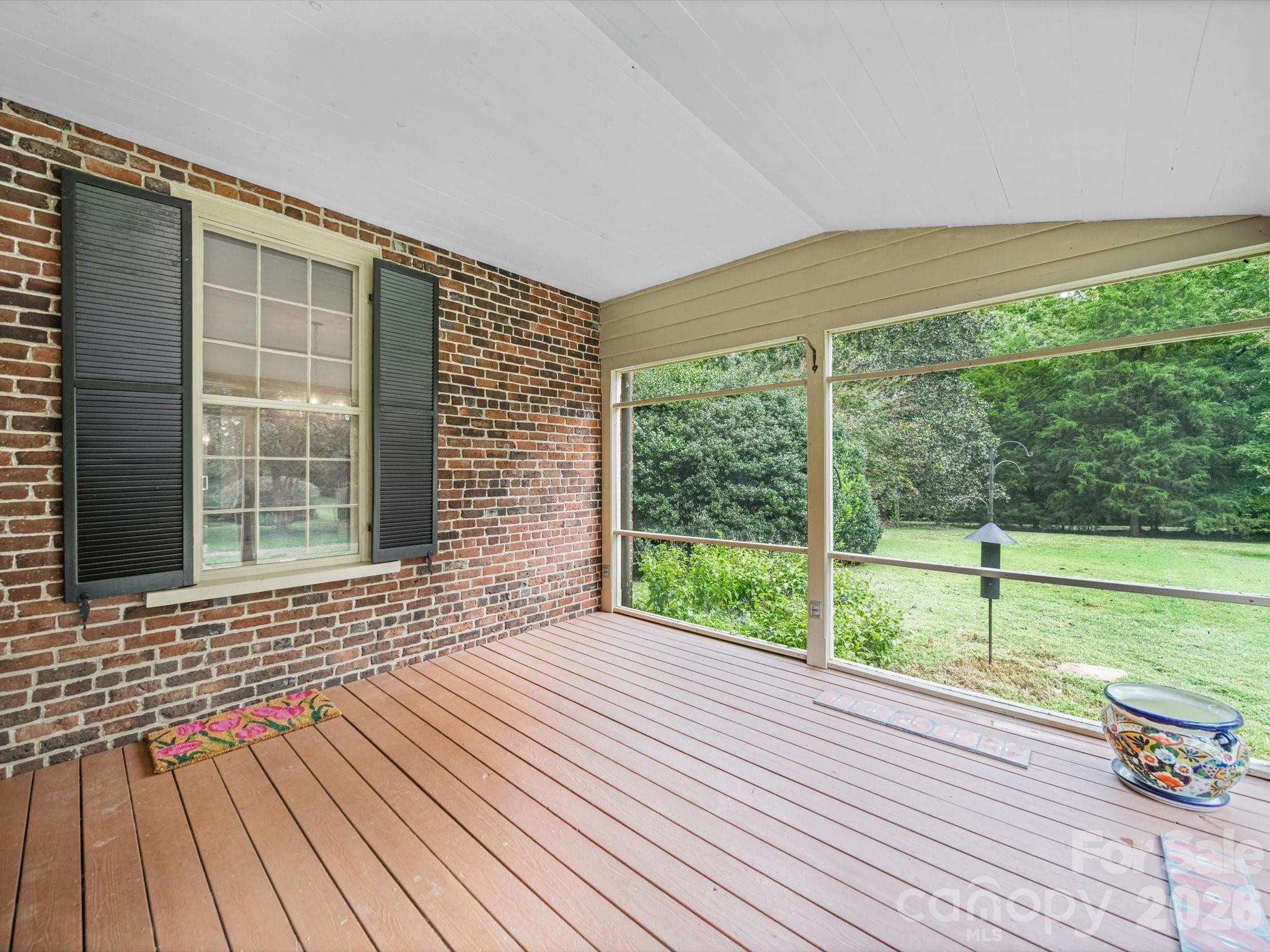 Single Family Residence at 290 E Maple Avenue, Mocksville, photo 19 of 48