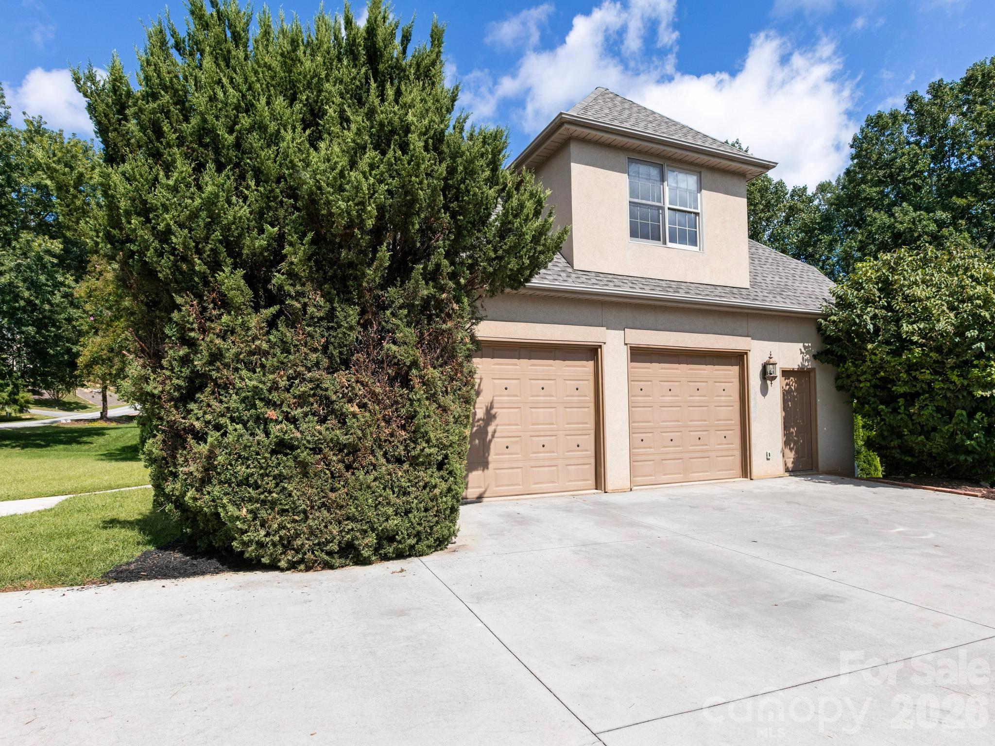 Single Family Residence at 7 Round Robin Lane, Mills River, photo 32 of 33