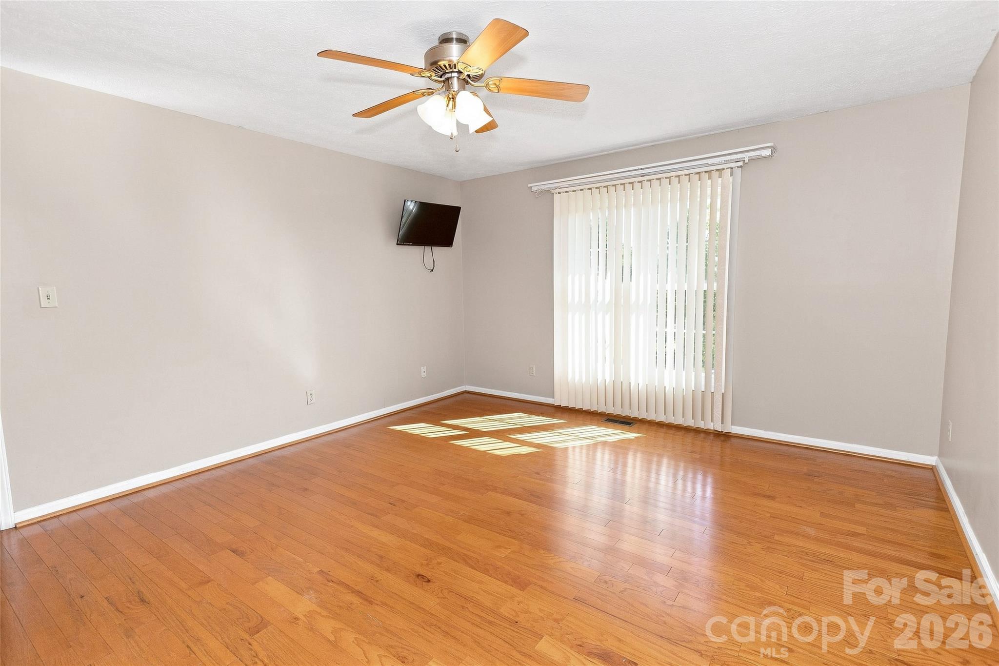 Single Family Residence at 30 Morning Glory Lane, Weaverville, photo 24 of 48