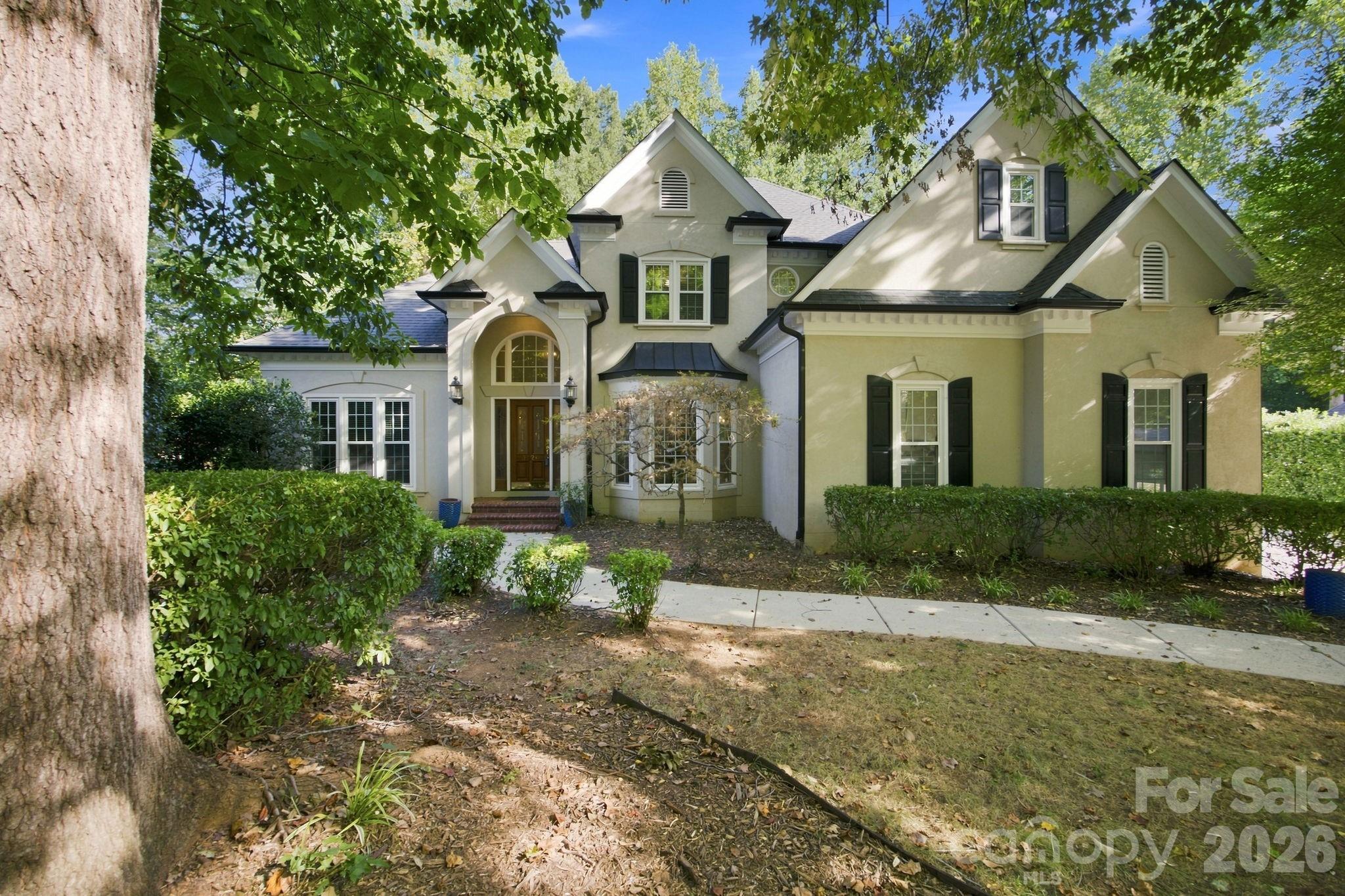 Single Family Residence at 3726 Ashford Leigh Court, Charlotte, photo 2 of 48
