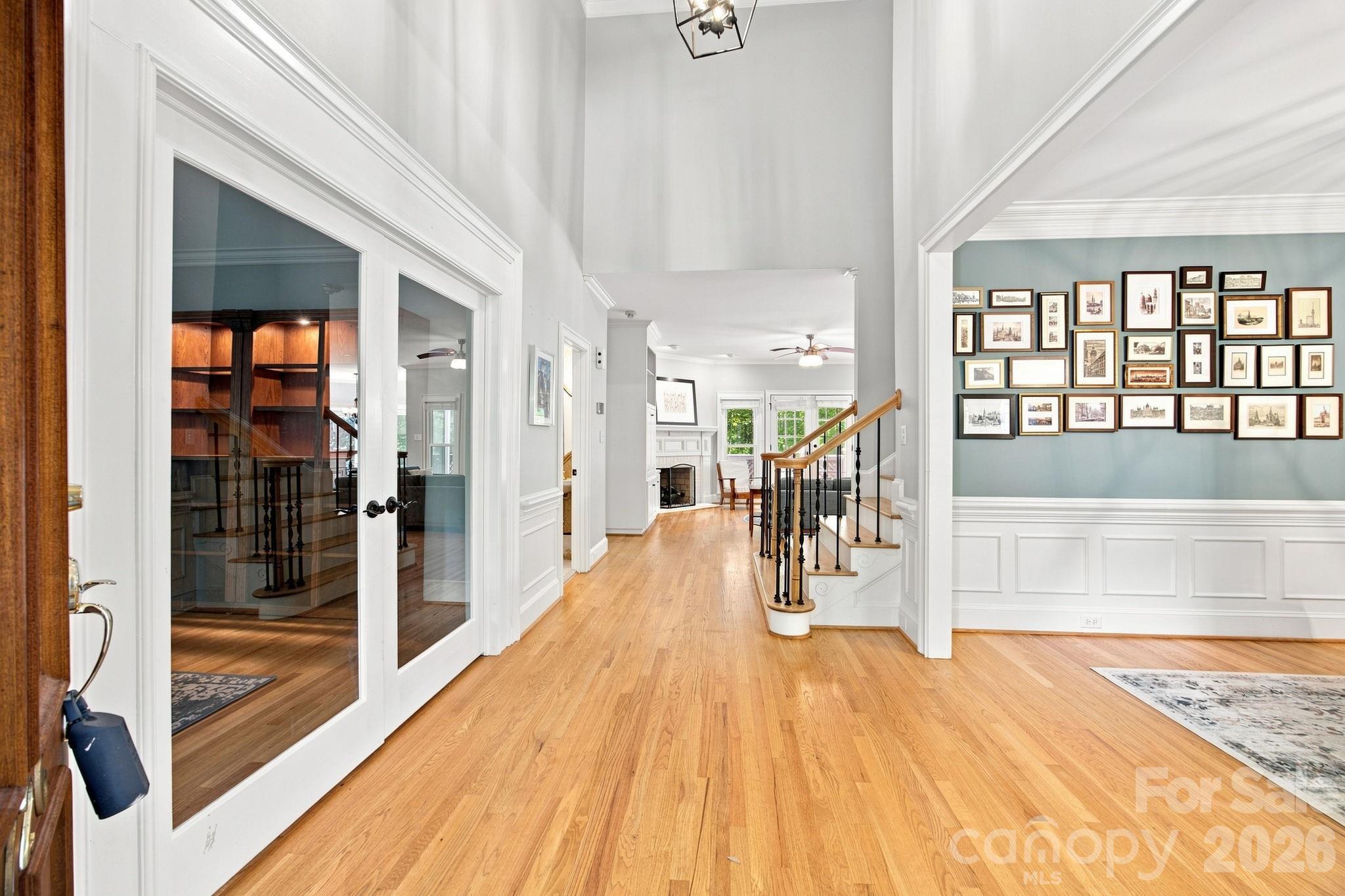 Single Family Residence at 3726 Ashford Leigh Court, Charlotte, photo 4 of 48