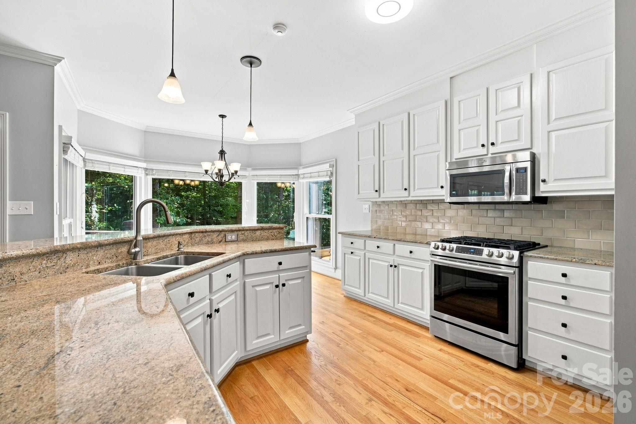 Single Family Residence at 3726 Ashford Leigh Court, Charlotte, photo 11 of 48