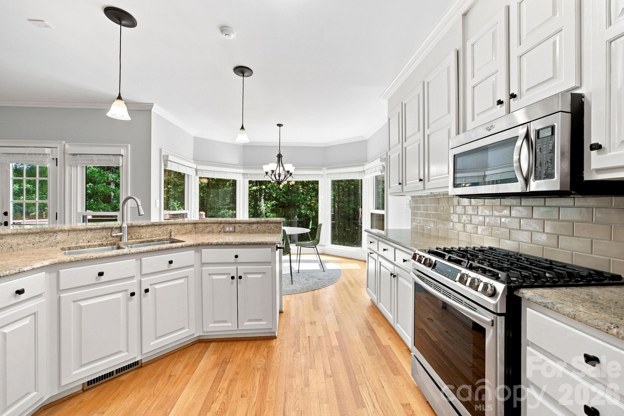 Single Family Residence at 3726 Ashford Leigh Court, Charlotte, photo 13 of 48
