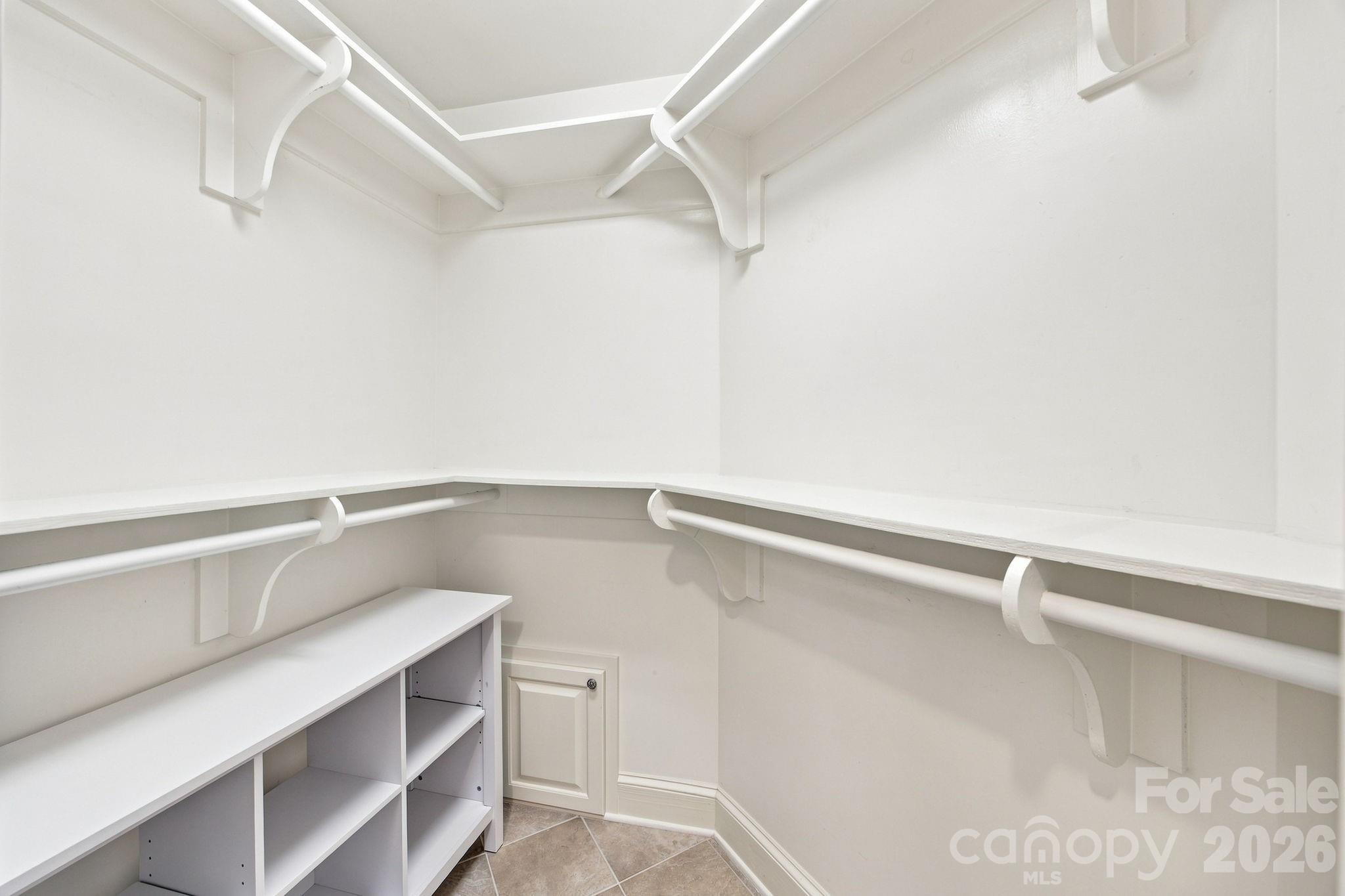 Single Family Residence at 3726 Ashford Leigh Court, Charlotte, photo 23 of 48