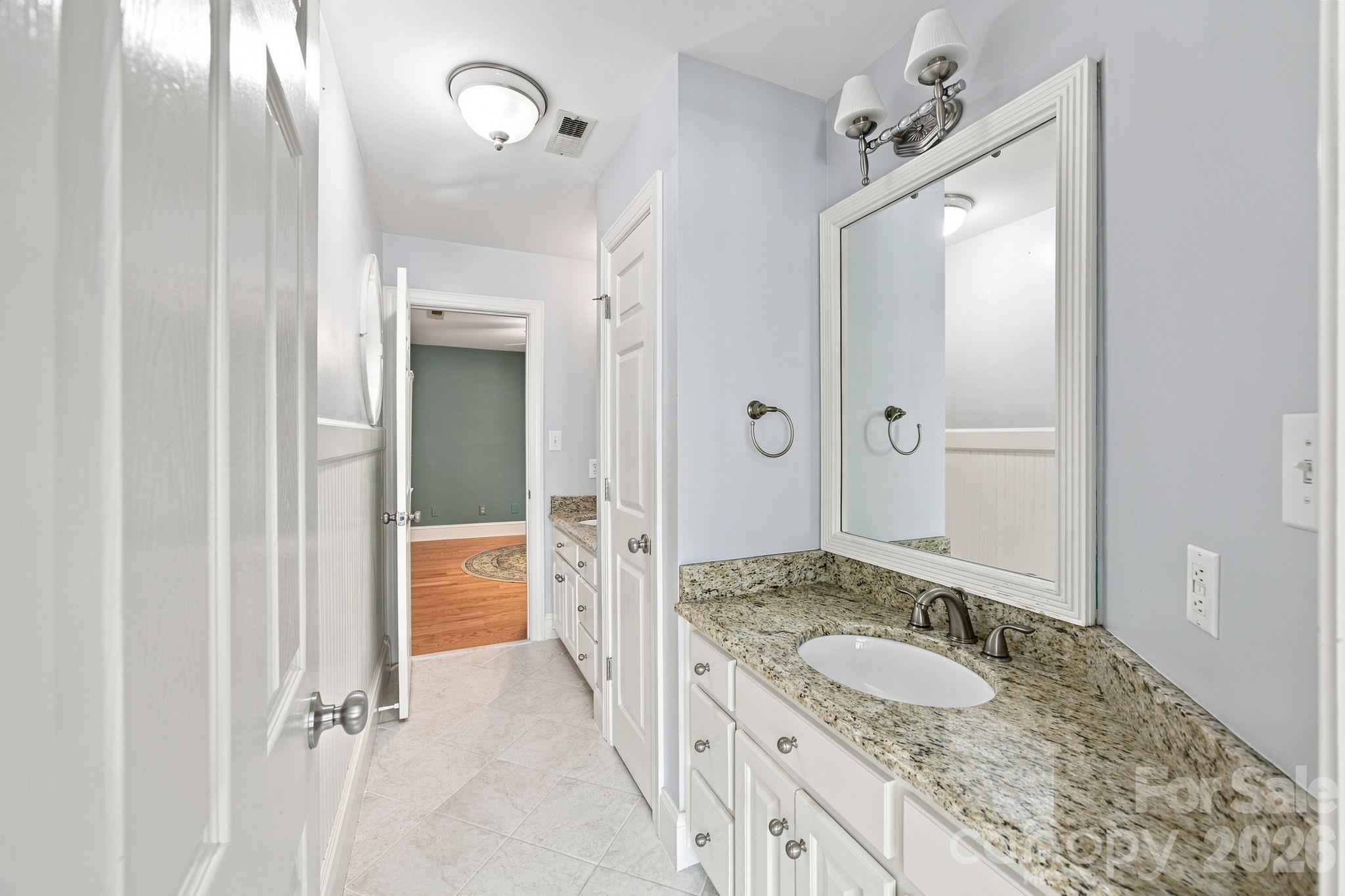 Single Family Residence at 3726 Ashford Leigh Court, Charlotte, photo 27 of 48
