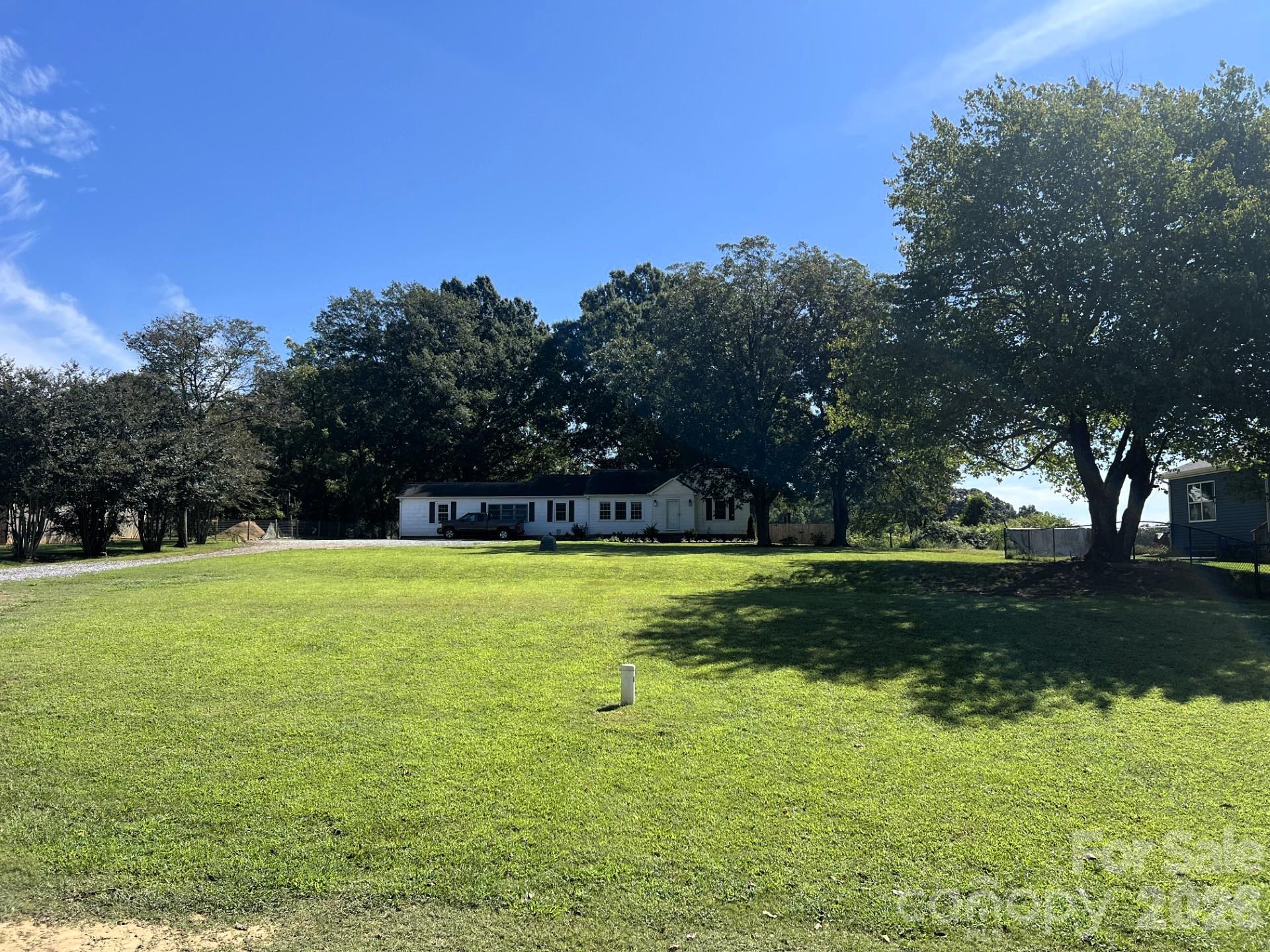 Setback from the road! - 541 Perry Road, Troutman