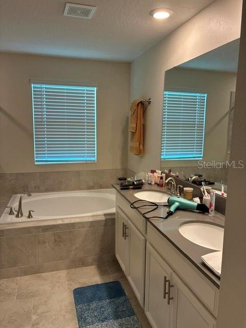 master bathroom - 2572 CAMDEN PARK CIR, DAVENPORT