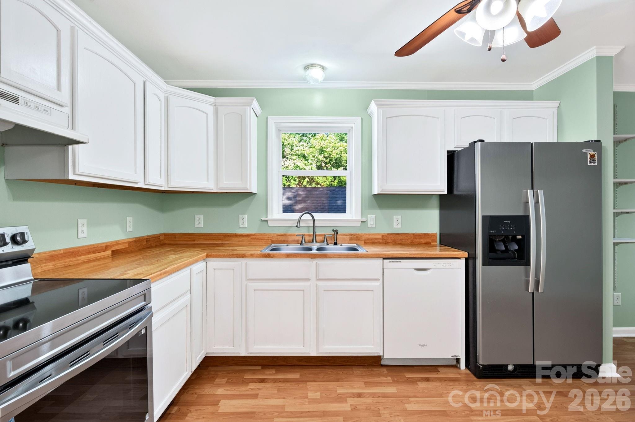 Kitchen - 47 Wilmington Street, Asheville