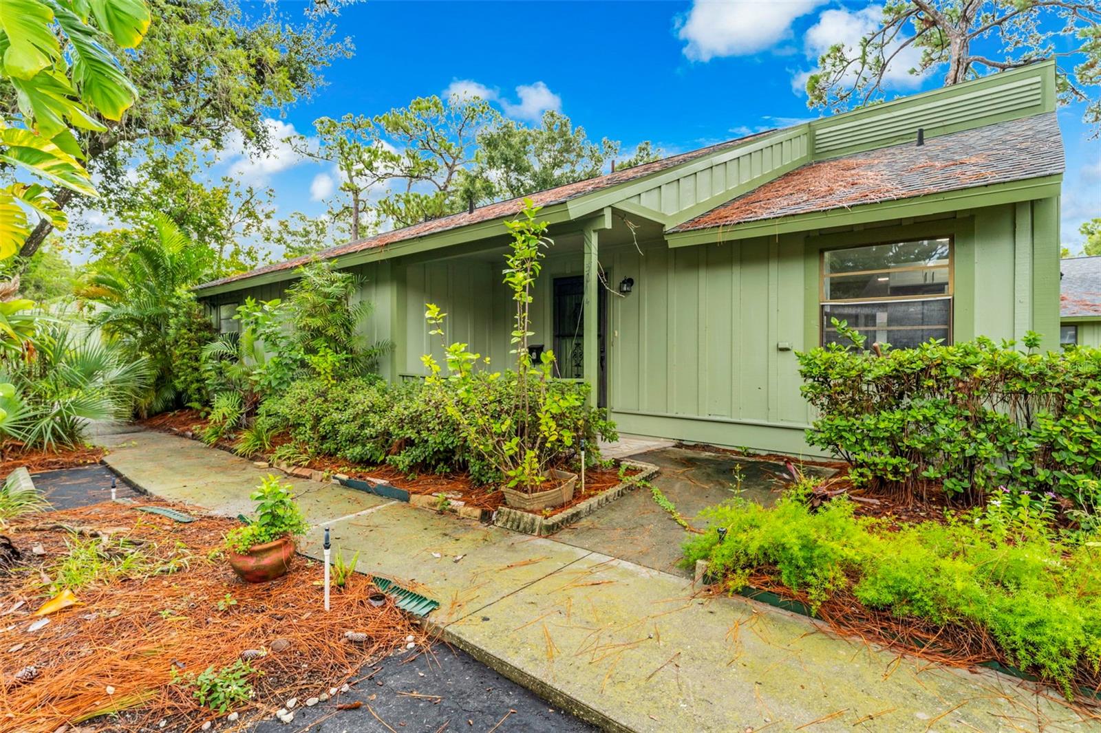5014 BARRINGTON CIR #2102