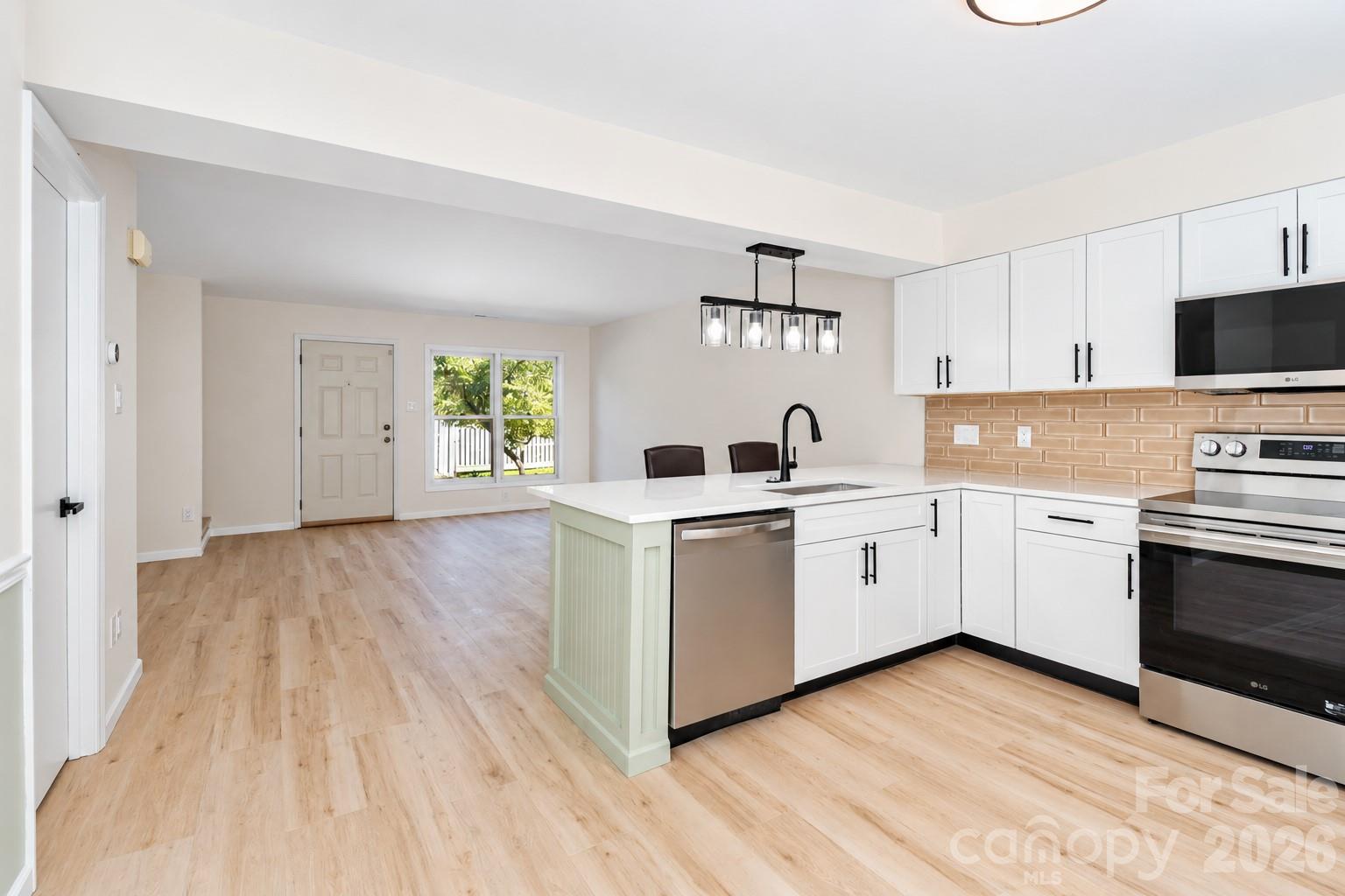 Condominium at 205 S Academy Street, Mooresville, photo 11 of 27