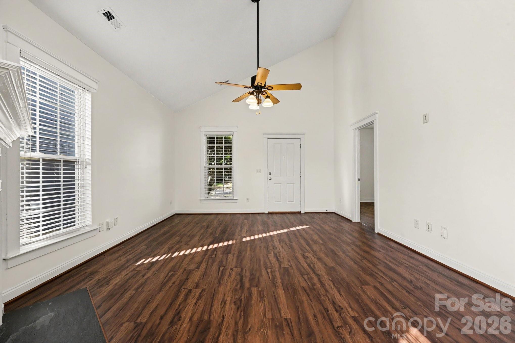 Single Family Residence at 13640 Swinton Road, Huntersville, photo 3 of 19
