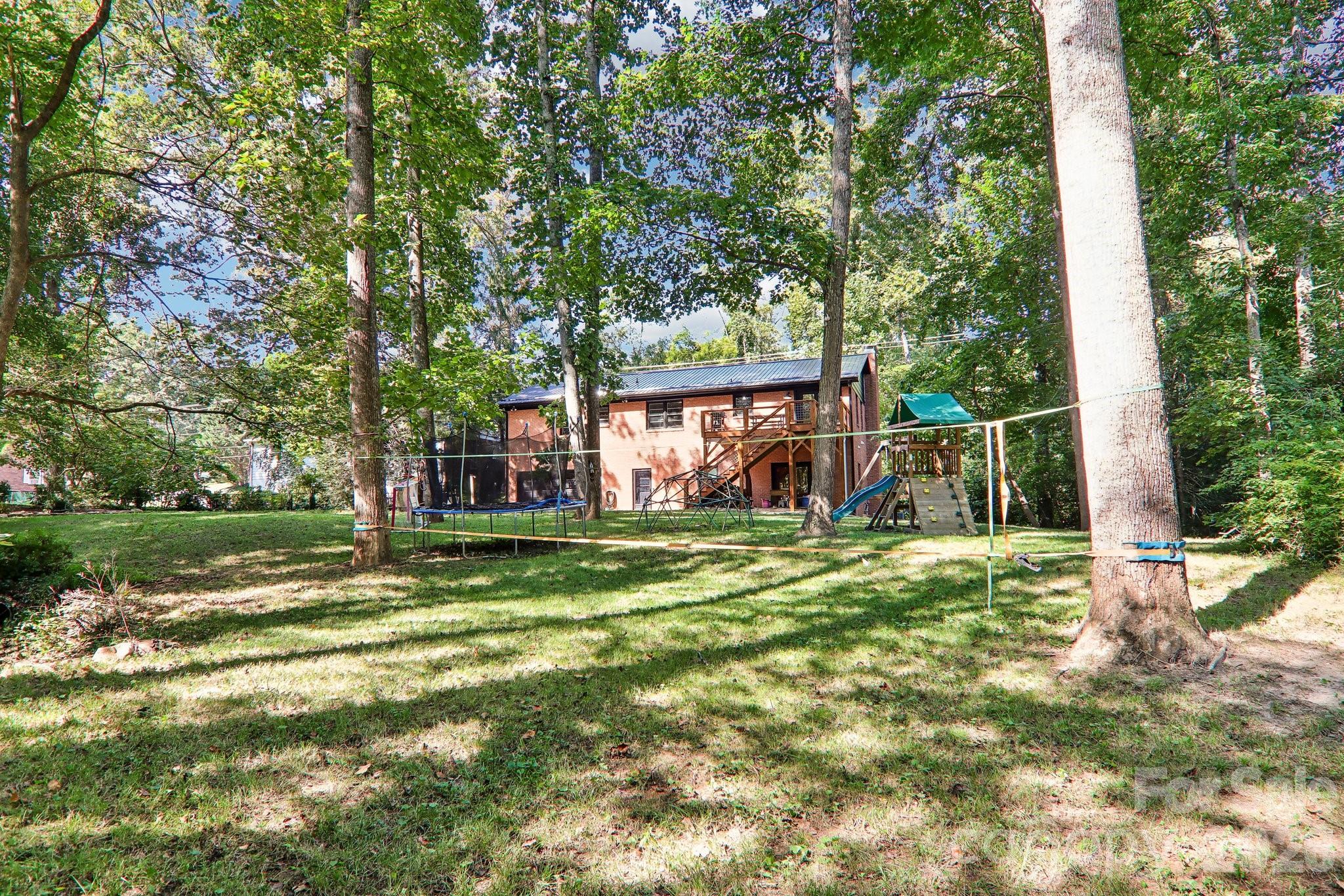 Single Family Residence at 333 Kenilworth Road, Asheville, photo 31 of 35