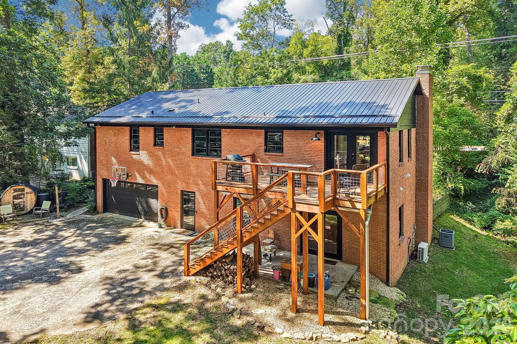 Single Family Residence at 333 Kenilworth Road, Asheville, photo 33 of 35