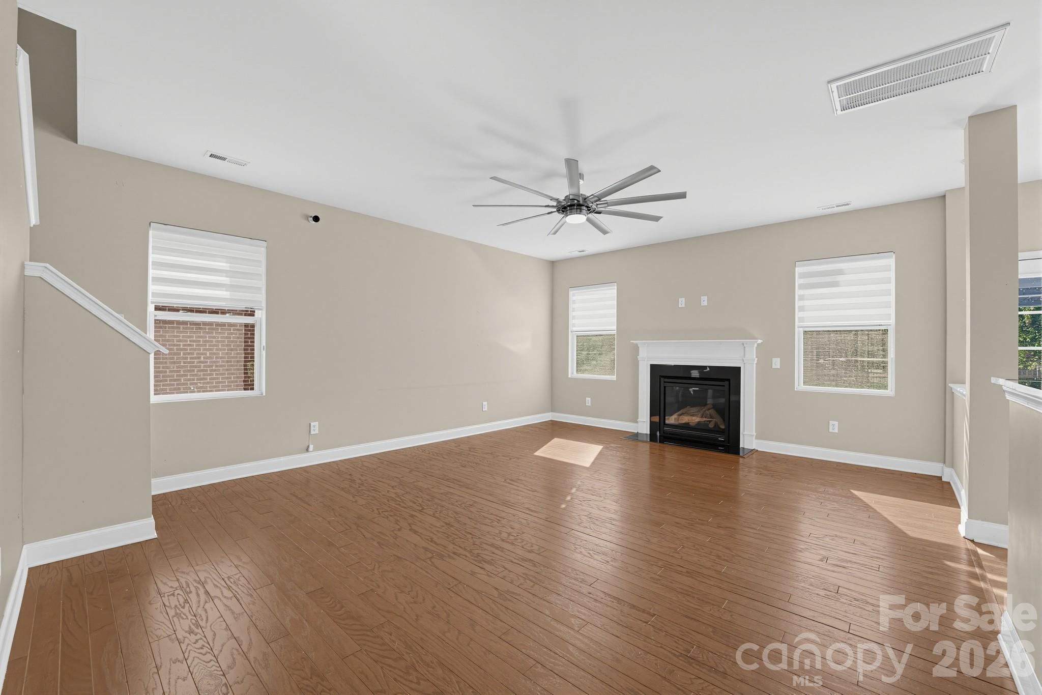 Single Family Residence at 284 Oakbourne Lane, Rock Hill, photo 5 of 26
