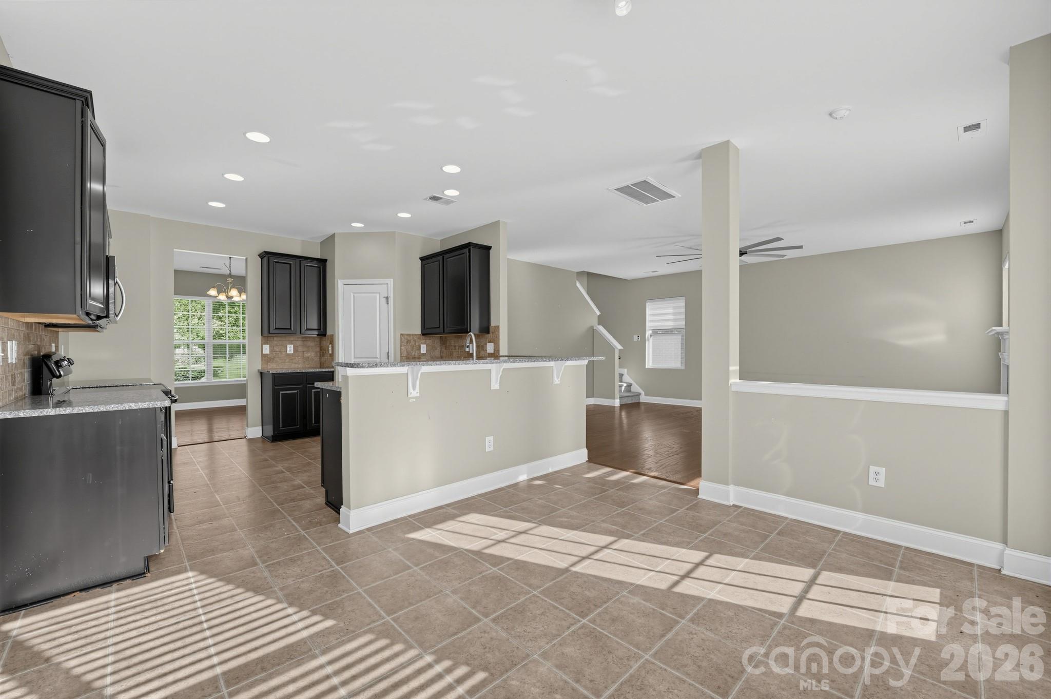 Single Family Residence at 284 Oakbourne Lane, Rock Hill, photo 11 of 26
