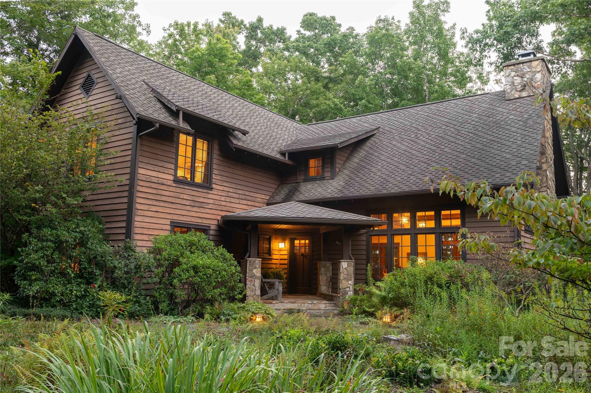 86 Forest Ridge Road E