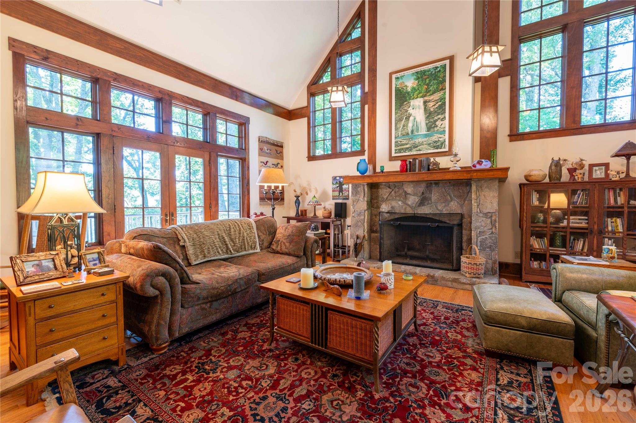 Single Family Residence at 86 Forest Ridge Road E, Burnsville, photo 6 of 48