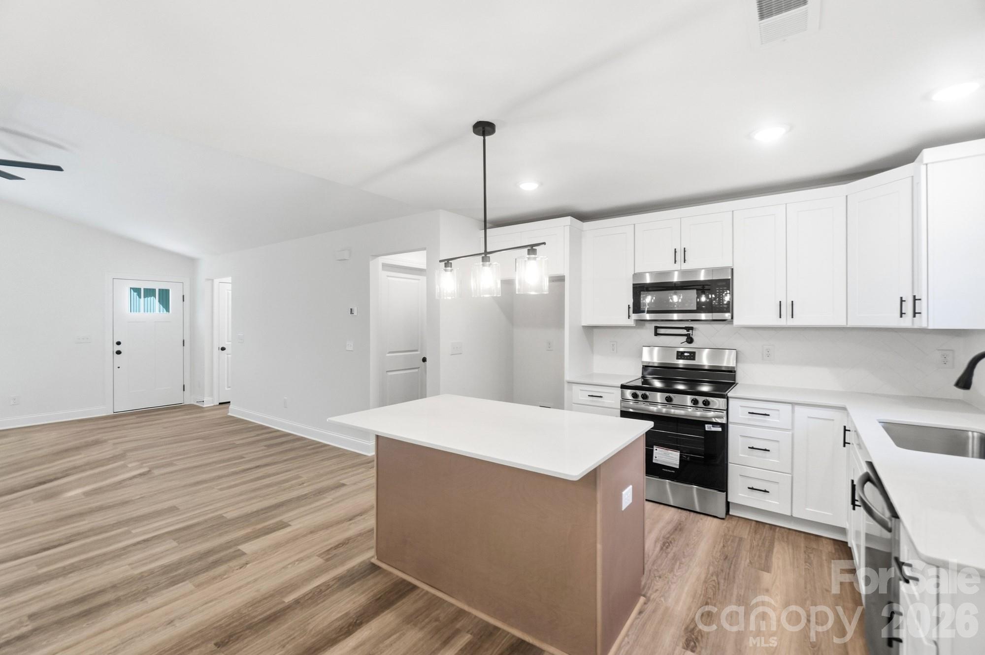 View of Kitchen and Breakfast Bar - 1074 Mountain Crest Drive, Kings Mountain