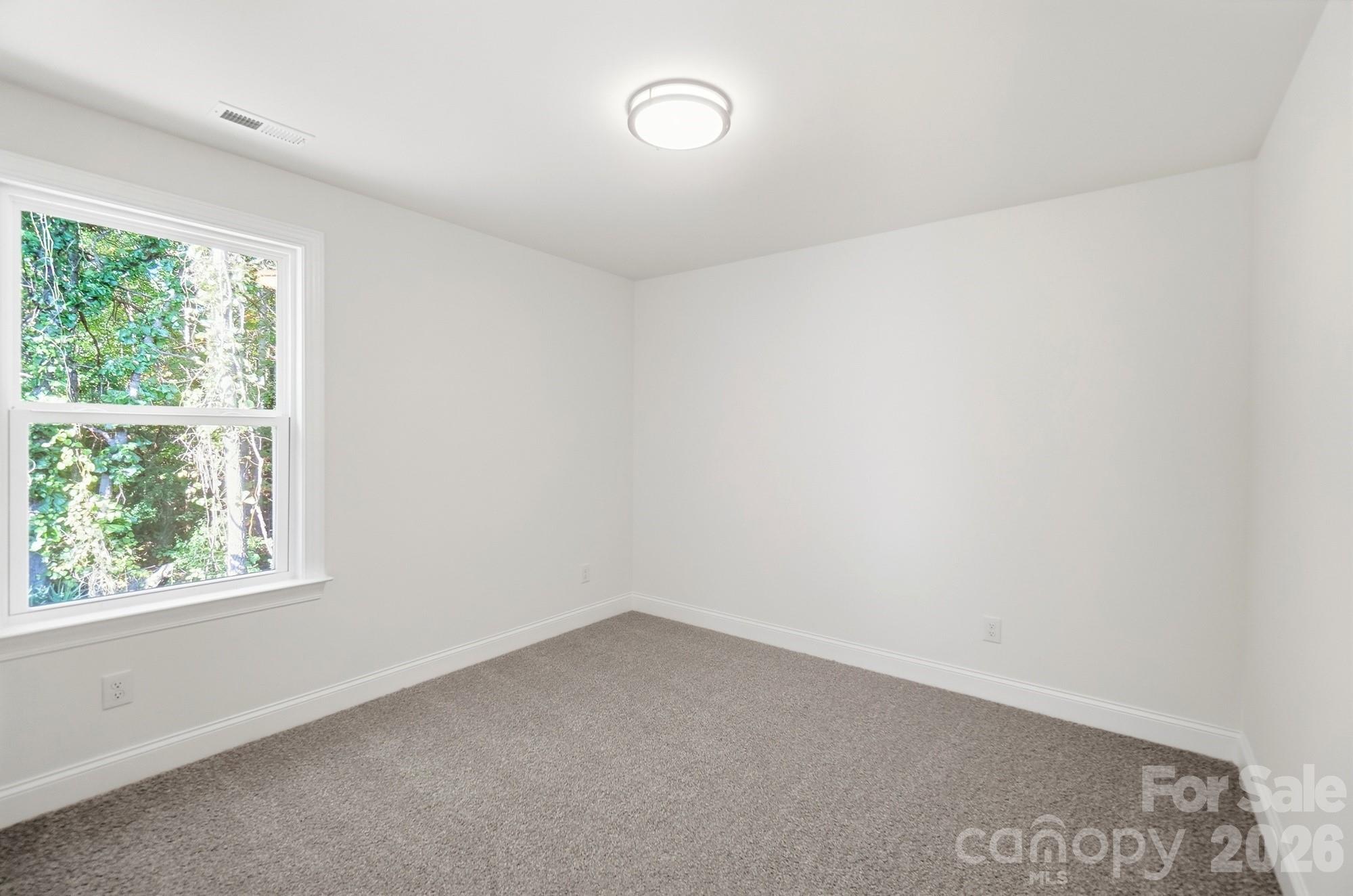 Single Family Residence at 1074 Mountain Crest Drive, Kings Mountain, photo 30 of 45