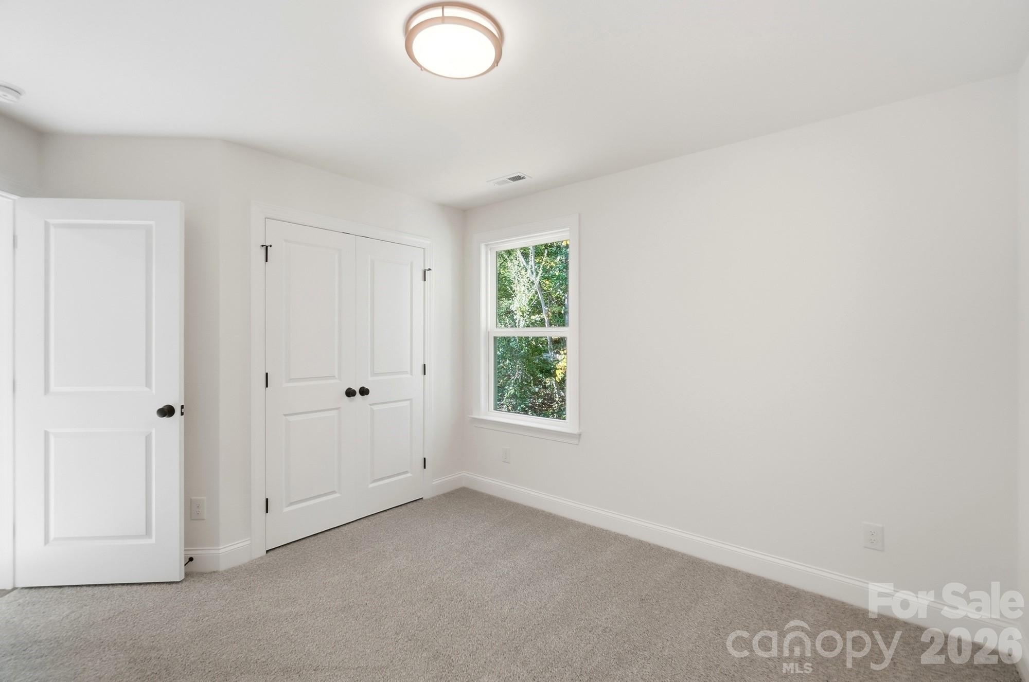 Single Family Residence at 1074 Mountain Crest Drive, Kings Mountain, photo 32 of 45