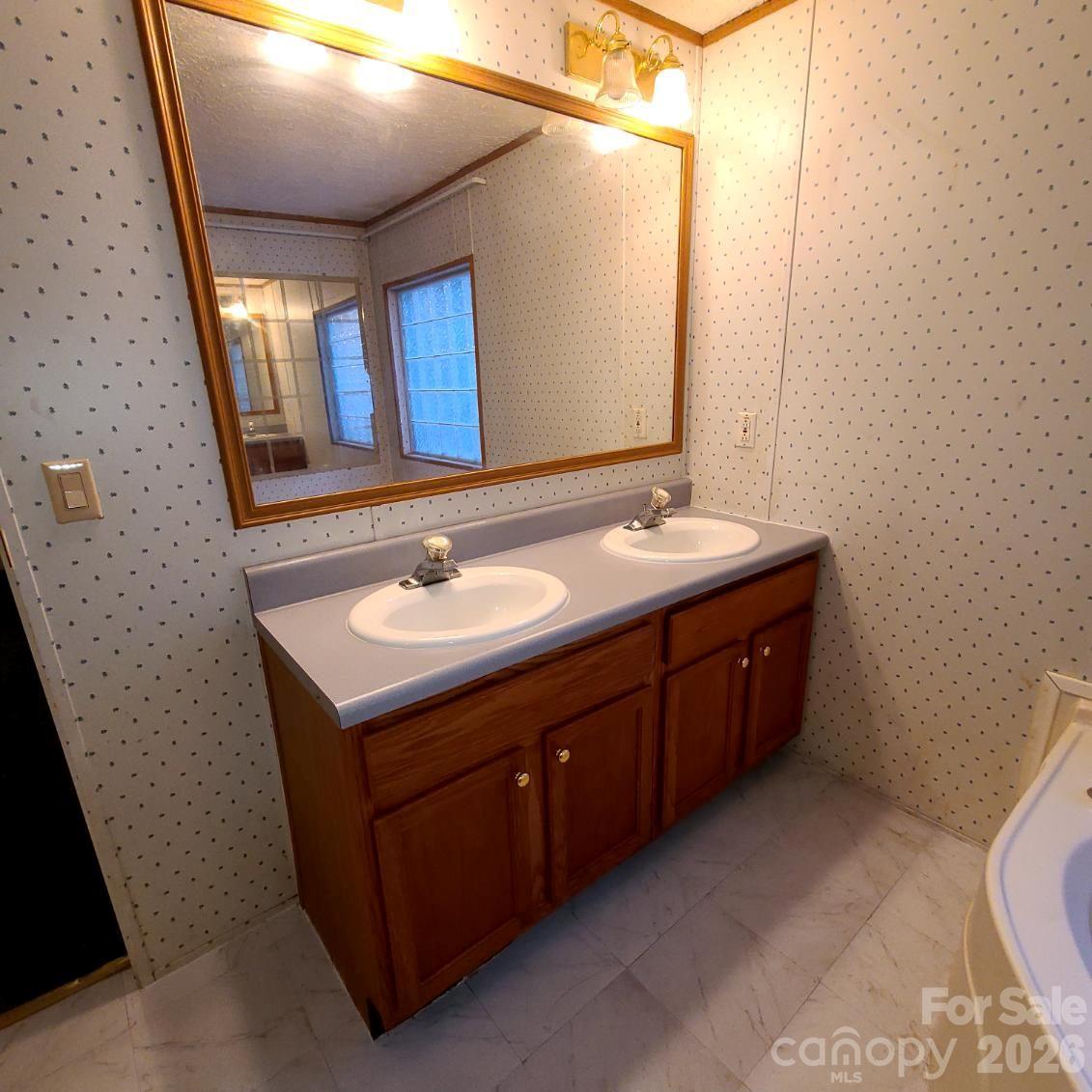 Single Family Residence at 293 Tumbleweed Drive, Salisbury, photo 6 of 13