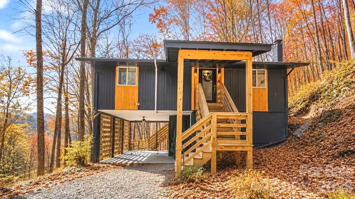 Modern Cottage - 315 Bear Cove Road, Bryson City