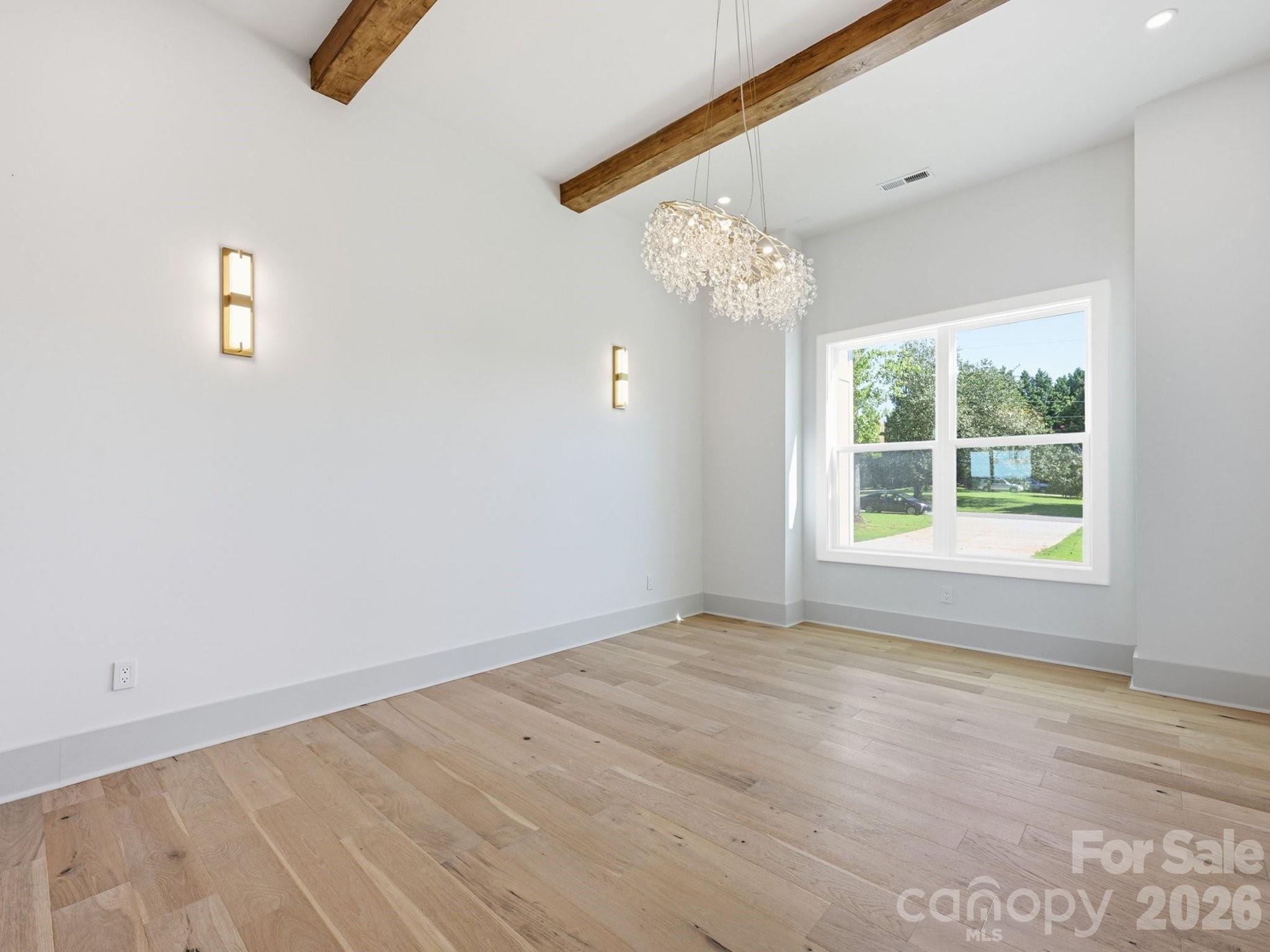 Single Family Residence at 124 Clipper Lane, Mooresville, photo 4 of 48