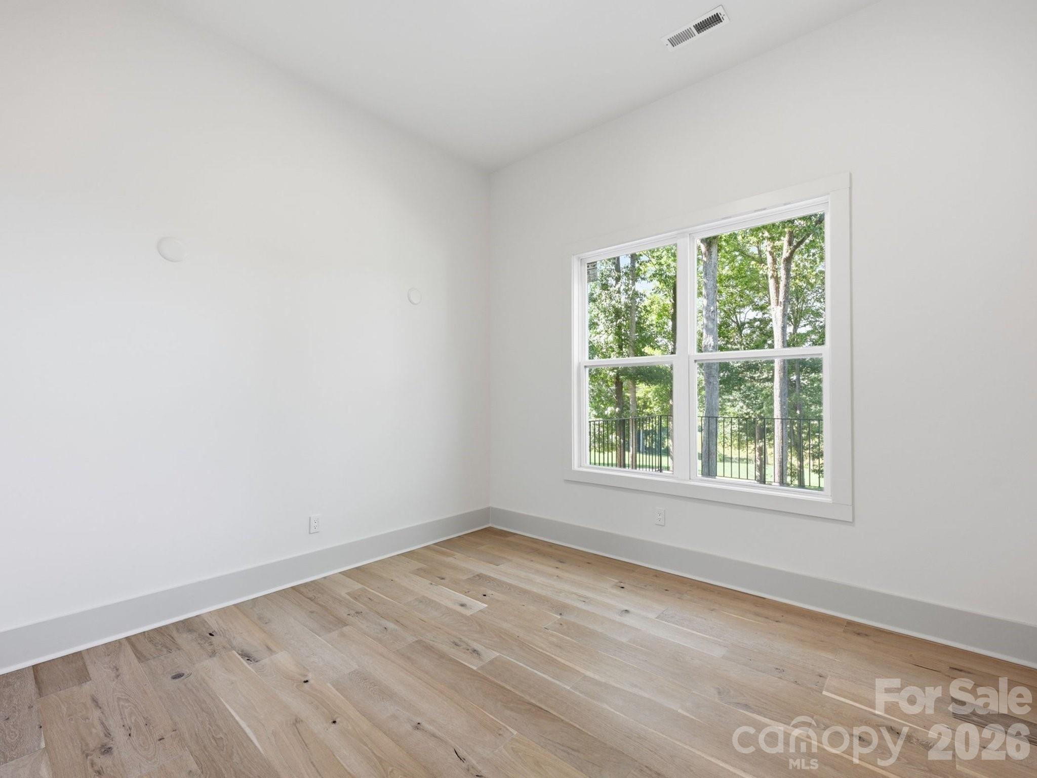Single Family Residence at 124 Clipper Lane, Mooresville, photo 13 of 48