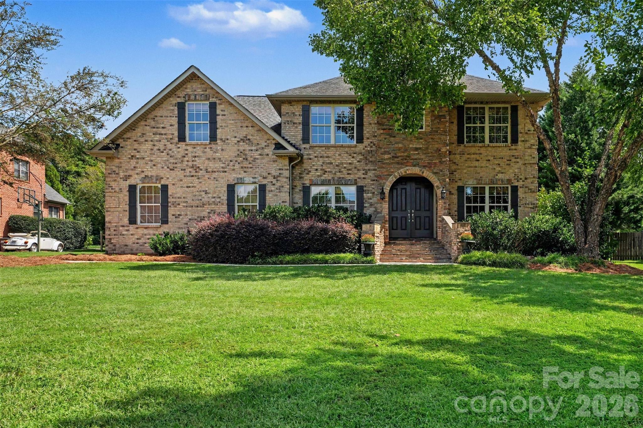 Custome built brick home. - 120 Palos Verde Drive, Mooresville