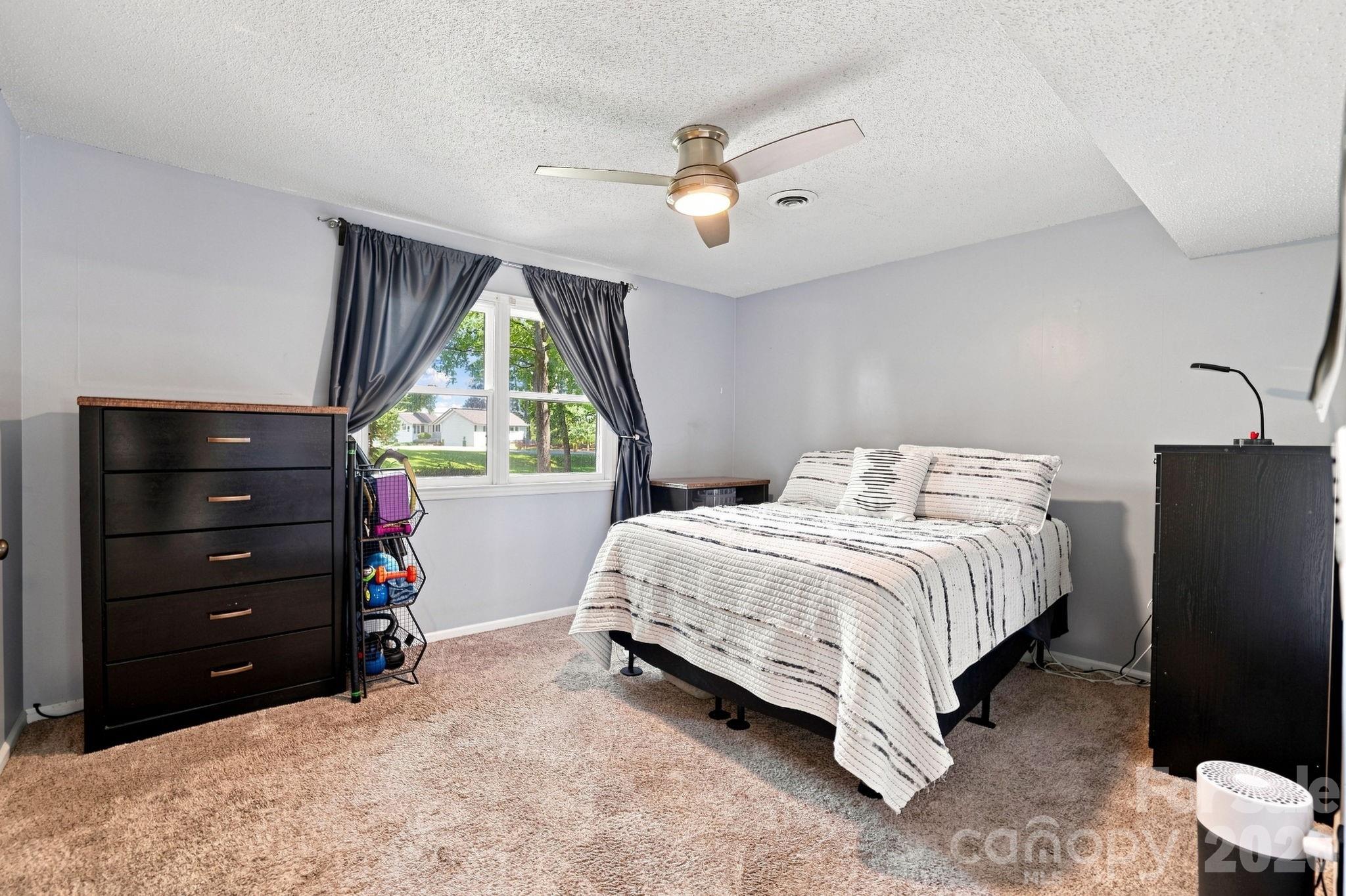 Single Family Residence at 5421 Woodside Drive, Rock Hill, photo 17 of 33