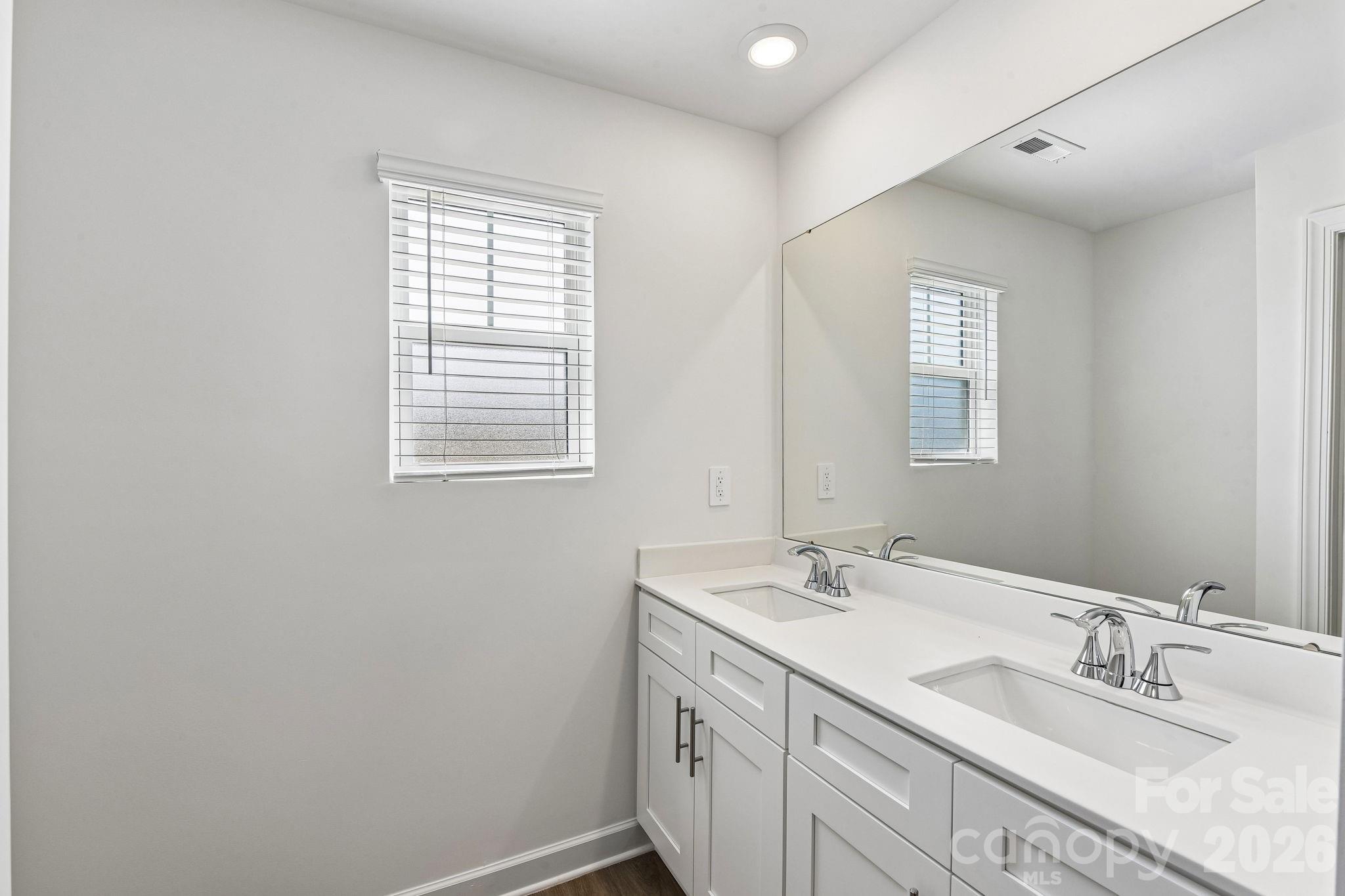 Single Family Residence at 2088 Sunflower Circle, Newton, photo 12 of 28